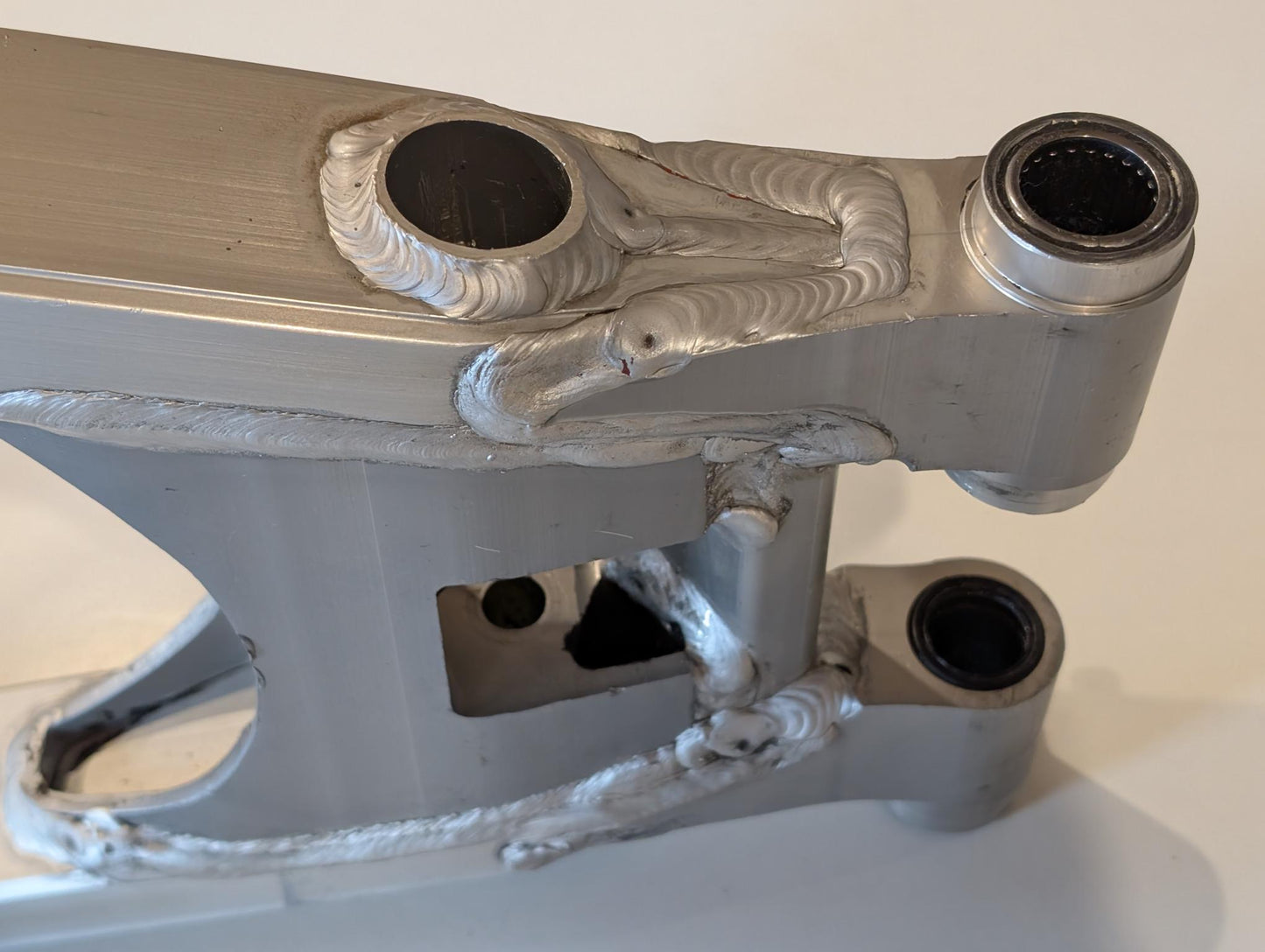 Yamaha XT600 43F Schwinge Hinterradschwinge 43F-22110 mit Lagern und Staubdeckeln gebraucht