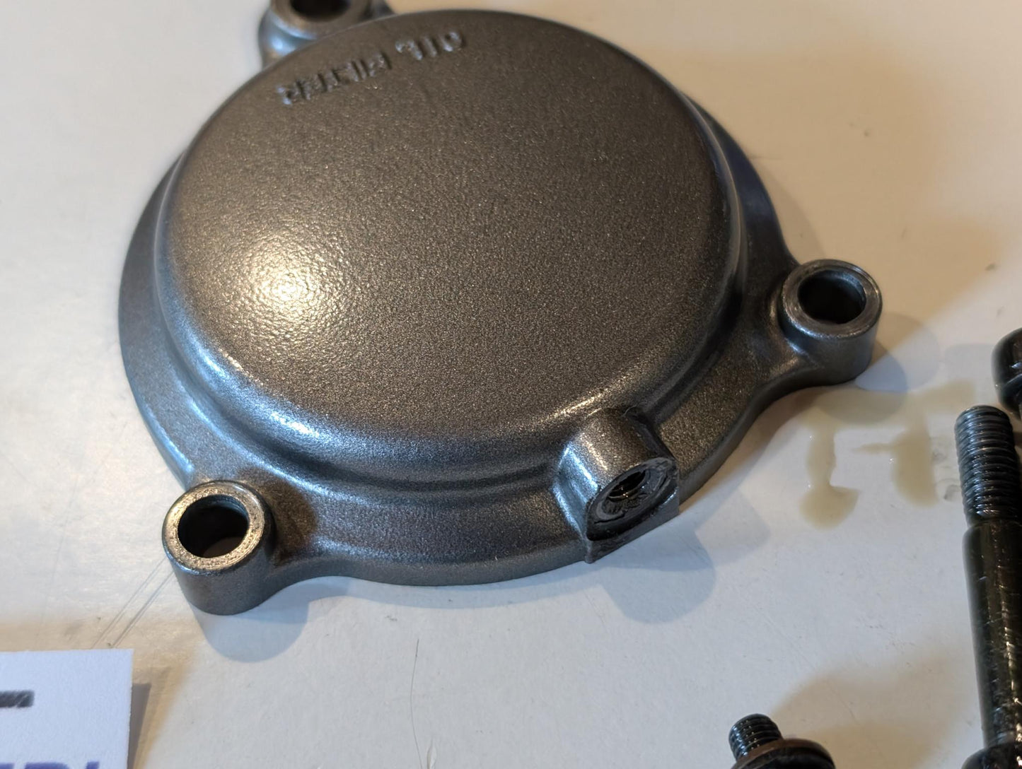 Yamaha XT600Z 3AJ Ölfilterdeckel 2WK-13447-00 mit Schrauben 90109-06419 gebraucht