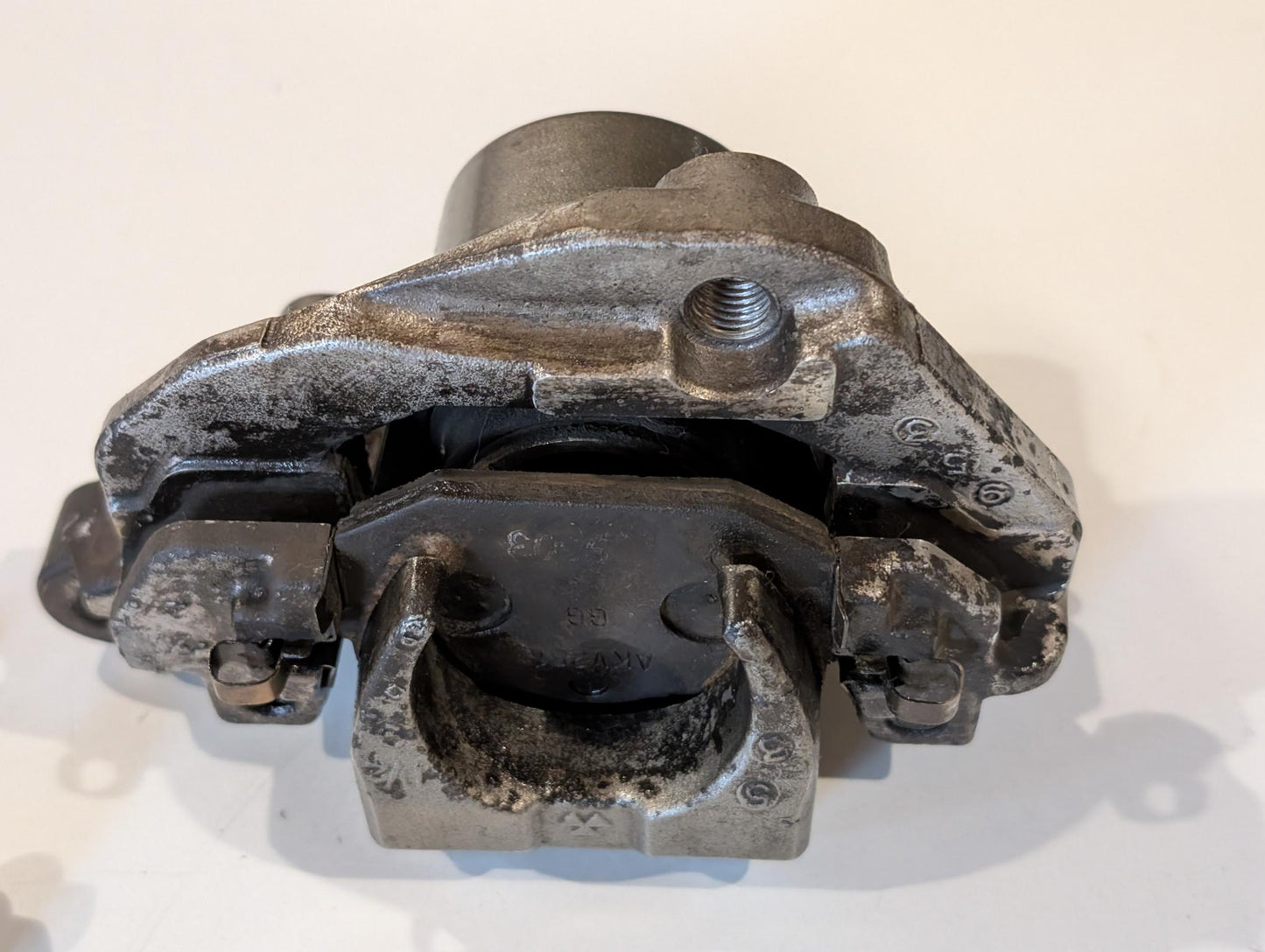 Yamaha XT600Z 3AJ Bremssattel vorne 1VJ-2580T-00 mit Schrauben gebraucht