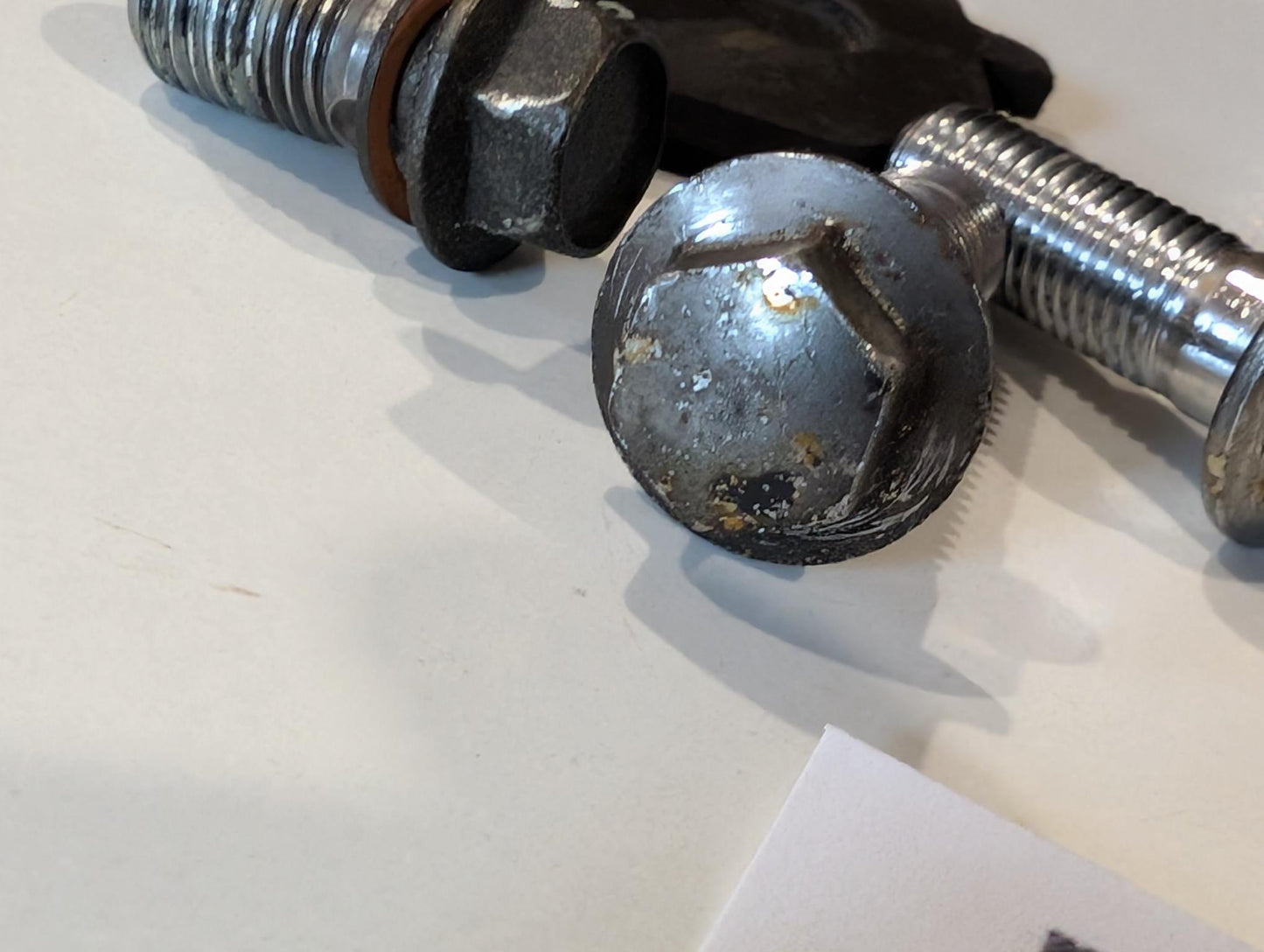 Yamaha XT600Z 3AJ Bremssattel vorne 1VJ-2580T-00 mit Schrauben gebraucht