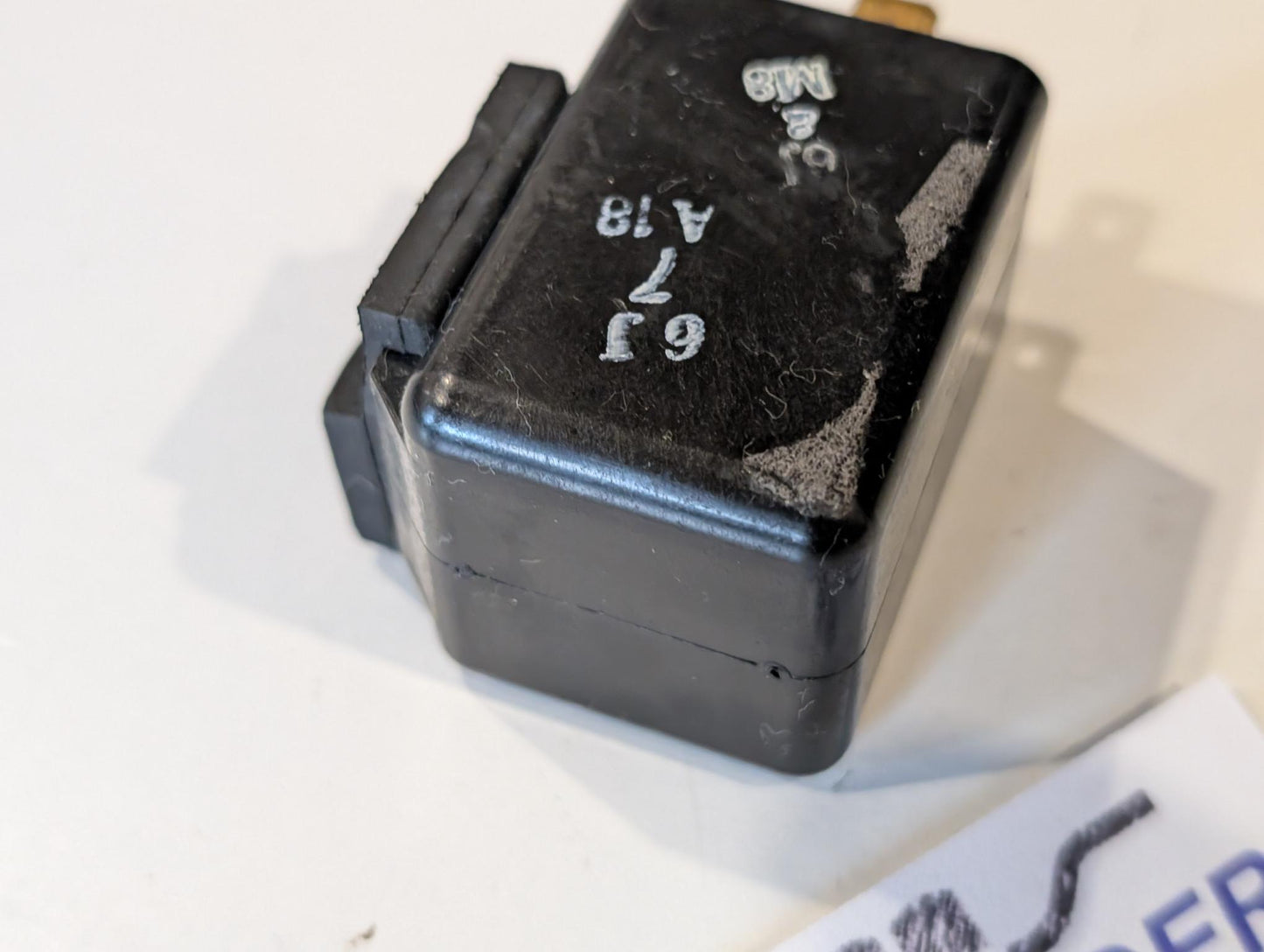 Yamaha XT600Z 3AJ Blinkerrelais 1U3-83350-40 mit Gummihalter gebraucht