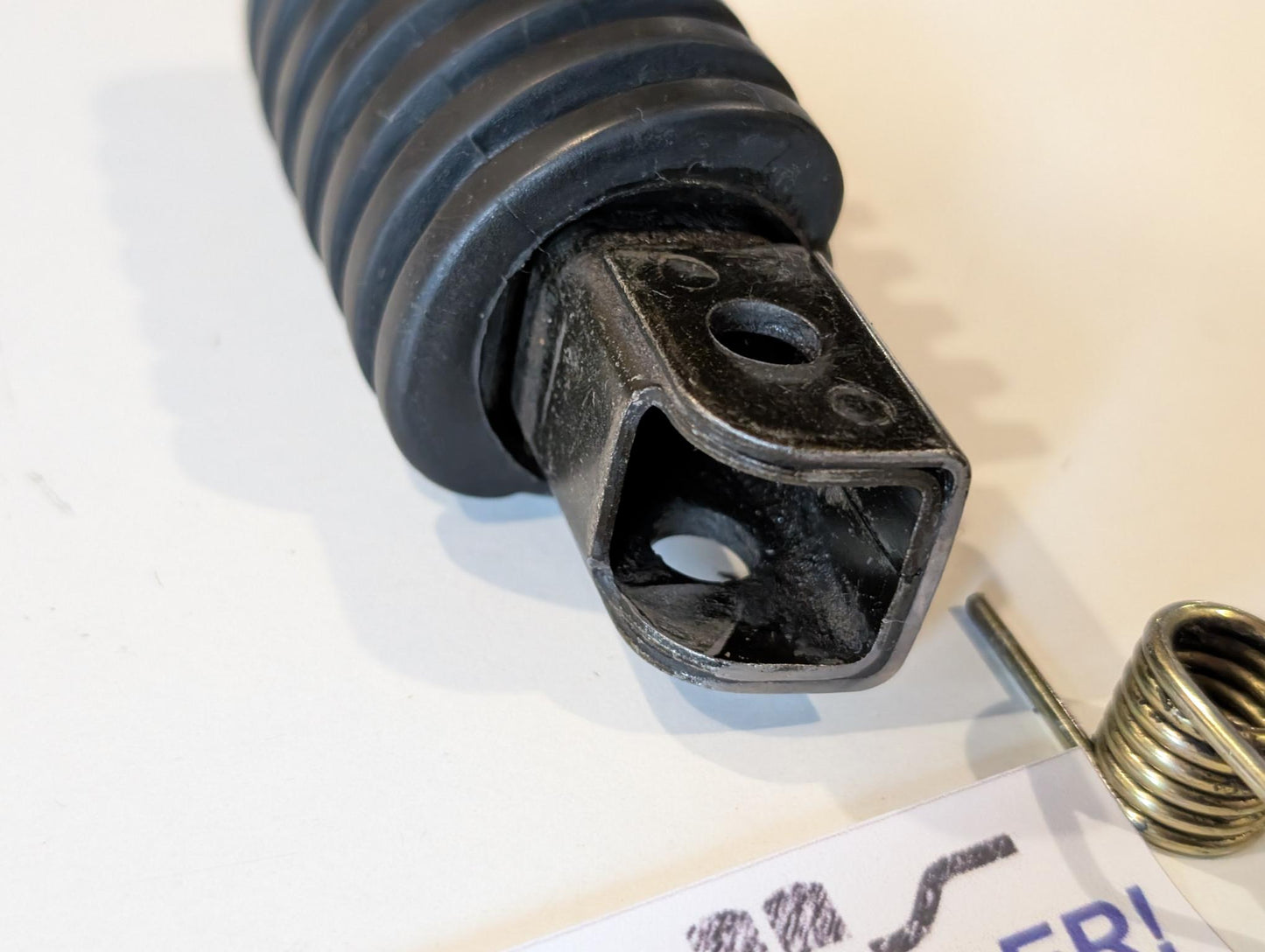 Yamaha XT600Z 3AJ Fussraste vorne links 214-27421-00 214-27413-00 mit Bolzen und Feder gebraucht