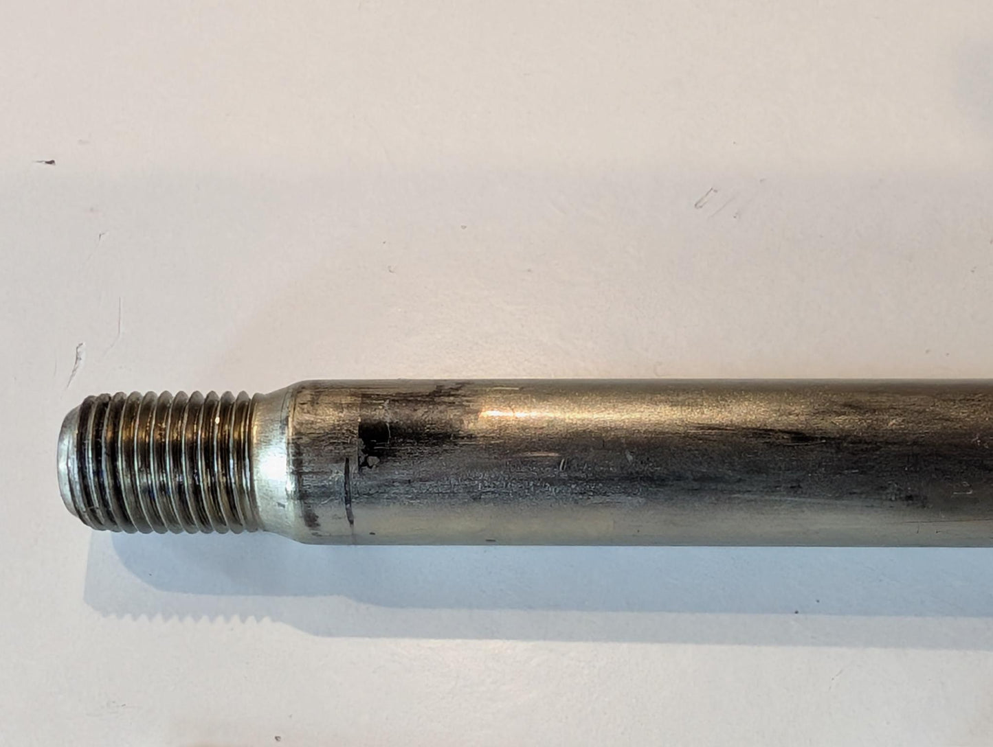 Yamaha XT600Z 3AJ Achse Schwinge 1VJ-22141-00 Drehwelle Schwingenachse gebraucht