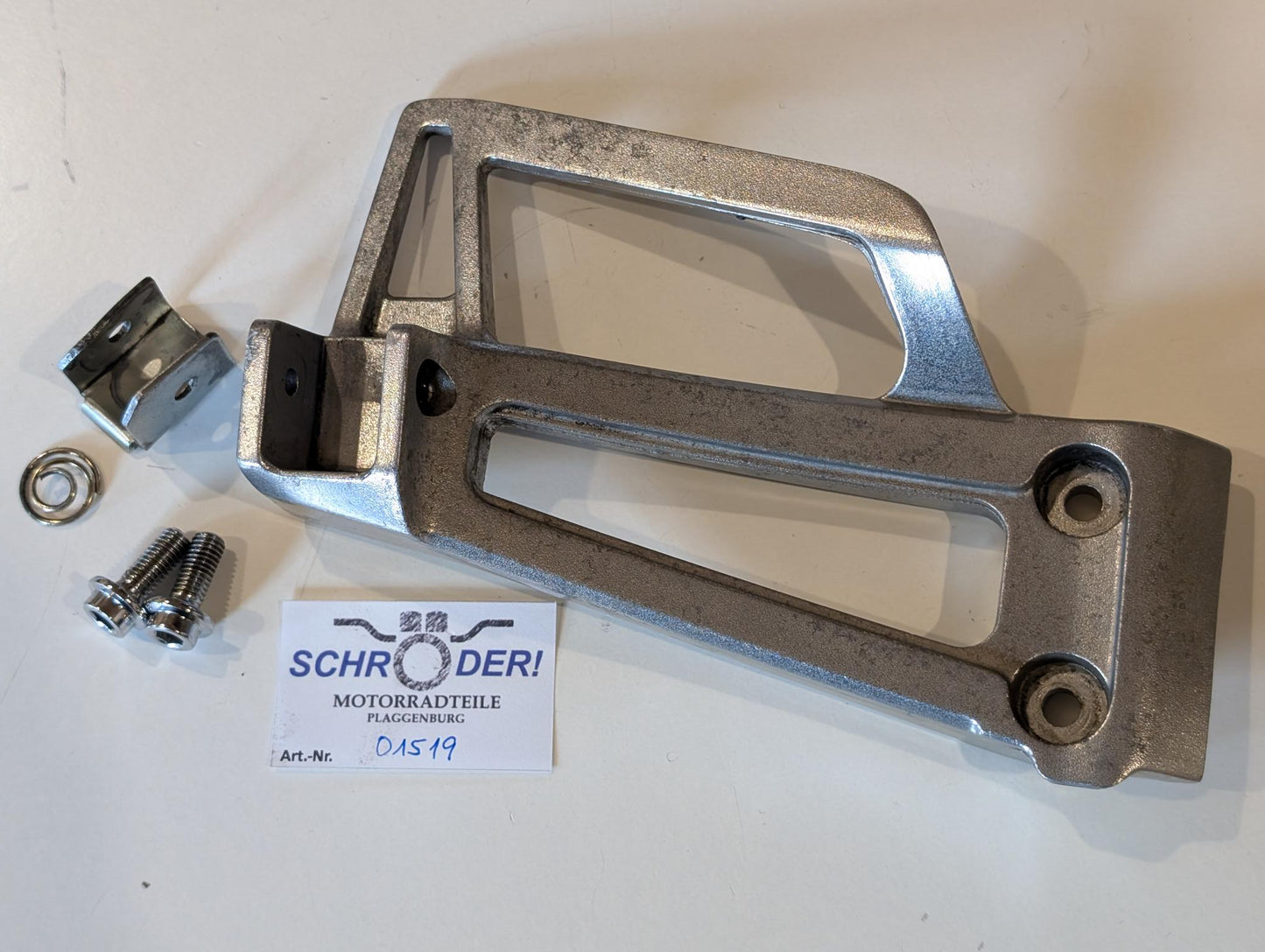 Yamaha XT600Z 3AJ Fussrastenhalter Konsole hinten rechts 2KF-2742L-00 mit Schrauben gebraucht