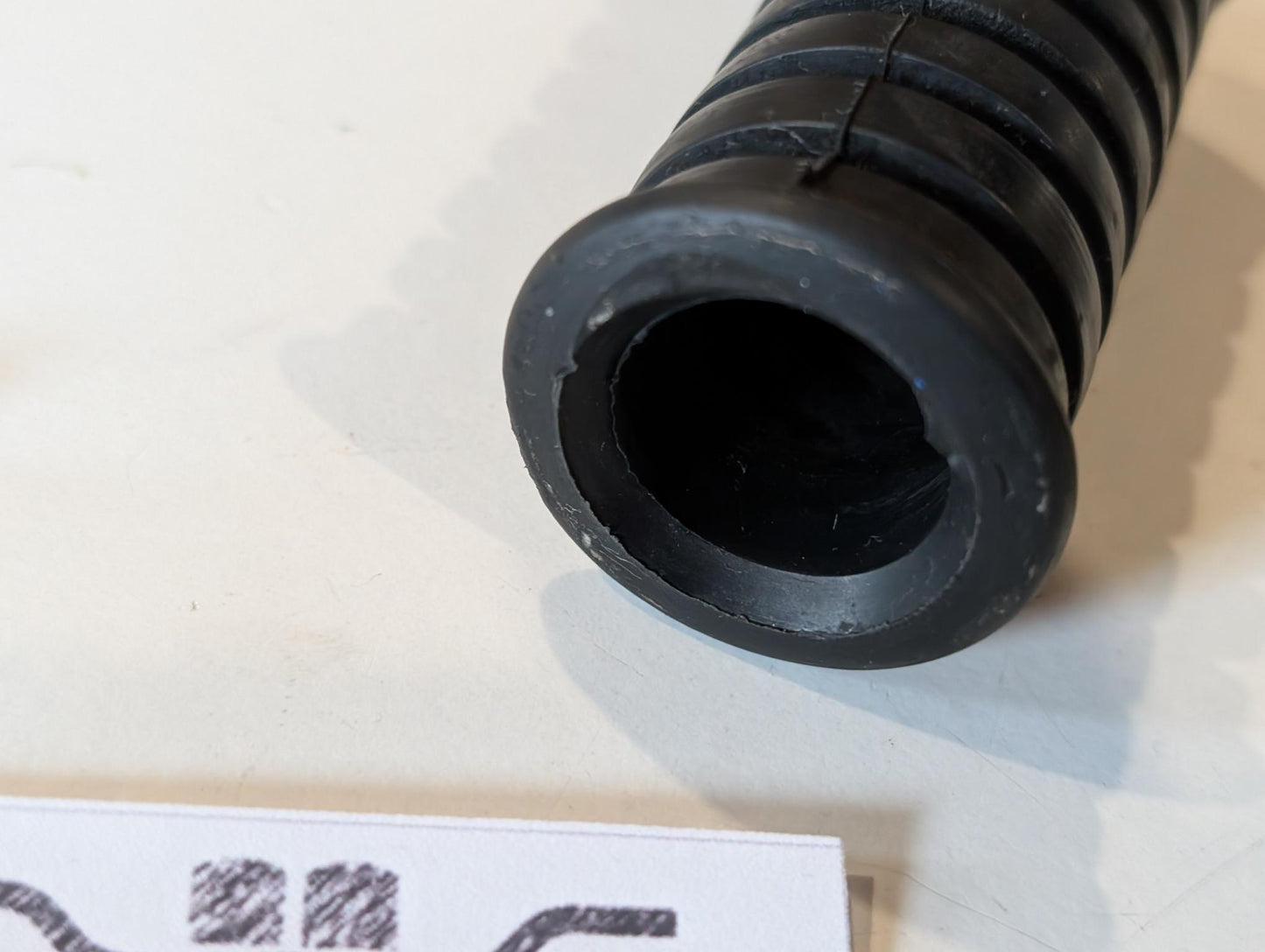 Yamaha XT600Z 3AJ Fussraste hinten rechts 120-27431-00 2KF-27437-00 120-27433-00 gebraucht