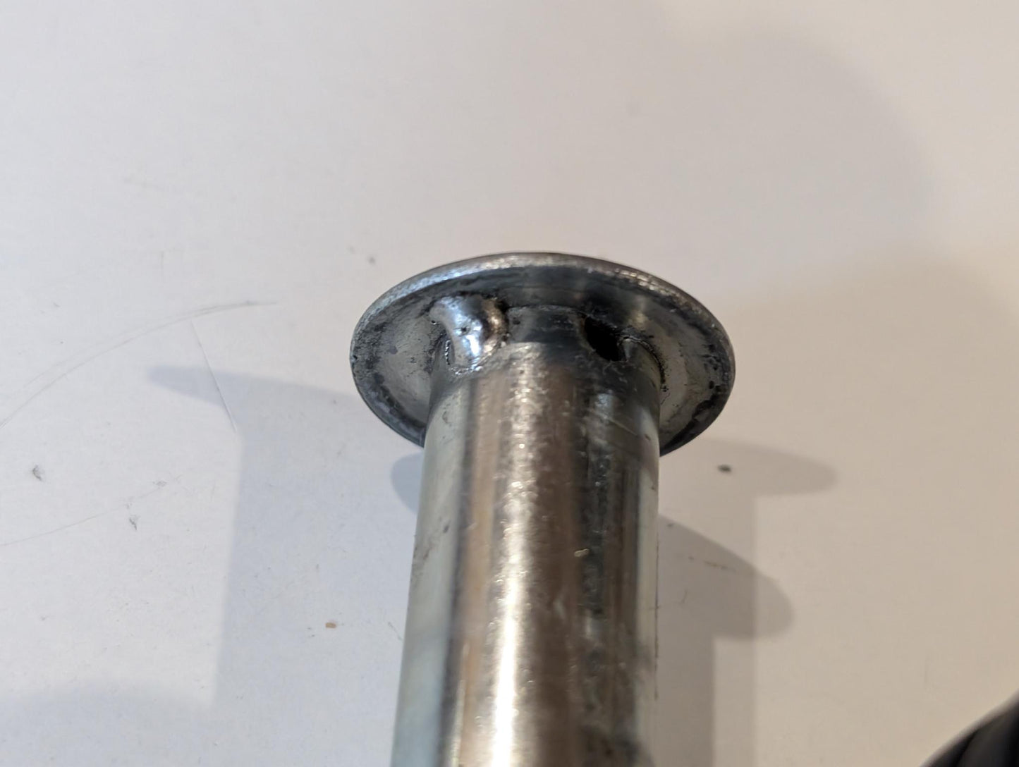 Yamaha XT600Z 3AJ Fussraste hinten links 120-27431-00 2KF-27437-00 120-27433-00 gebraucht