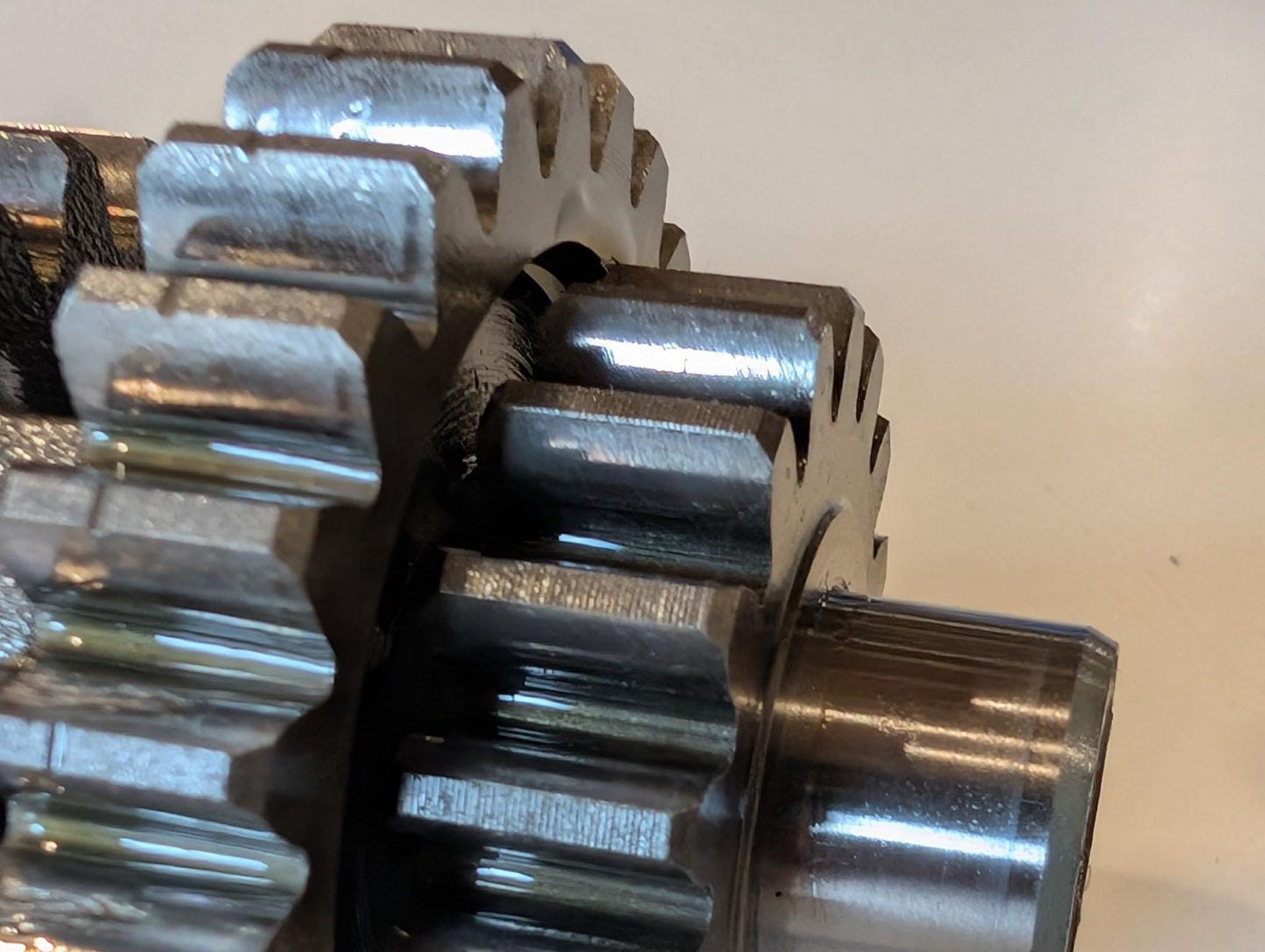 Yamaha XT600Z 3AJ Getriebehauptwelleneinheit 2RW-17411-00 gebraucht