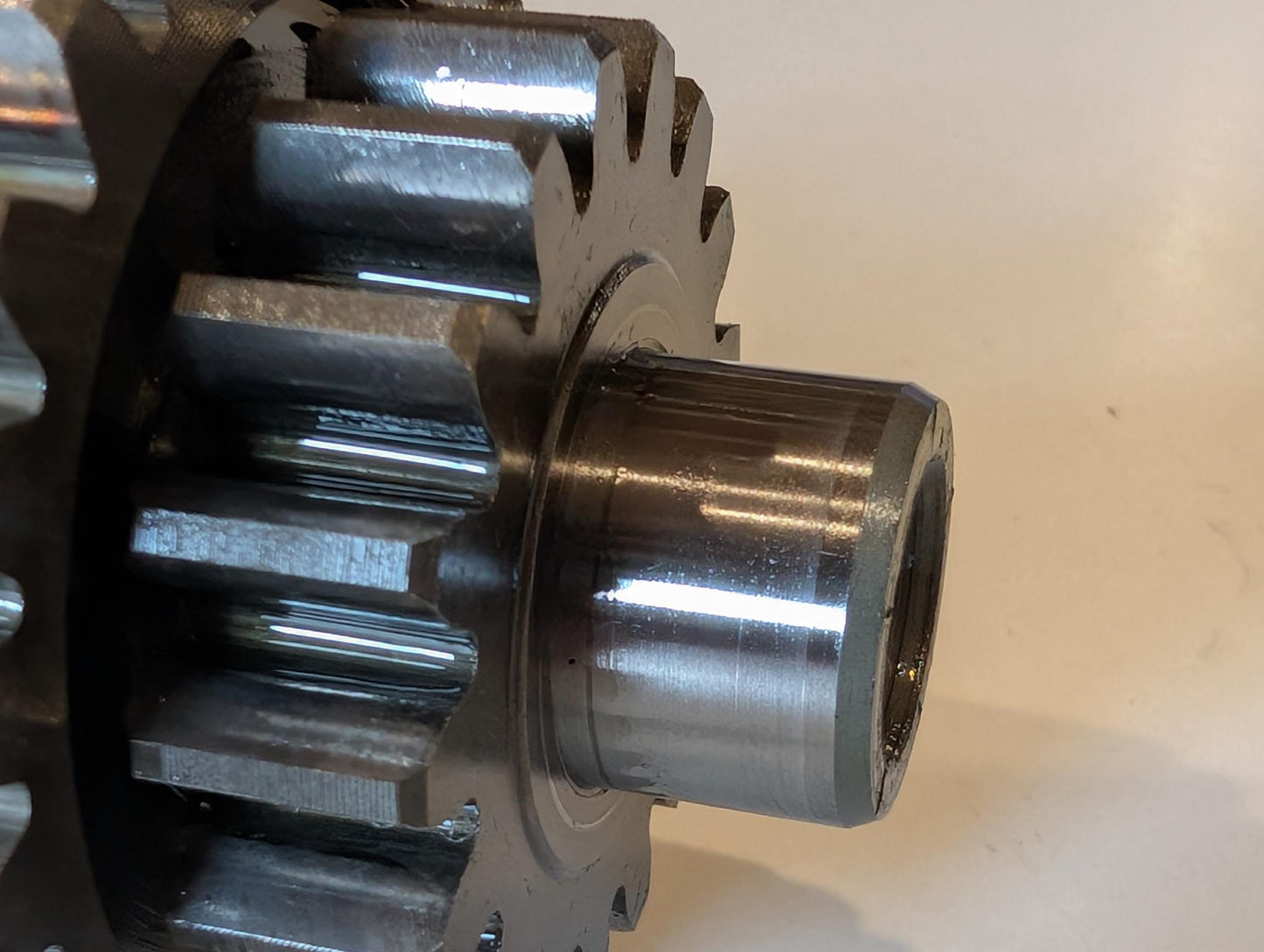 Yamaha XT600Z 3AJ Getriebehauptwelleneinheit 2RW-17411-00 gebraucht