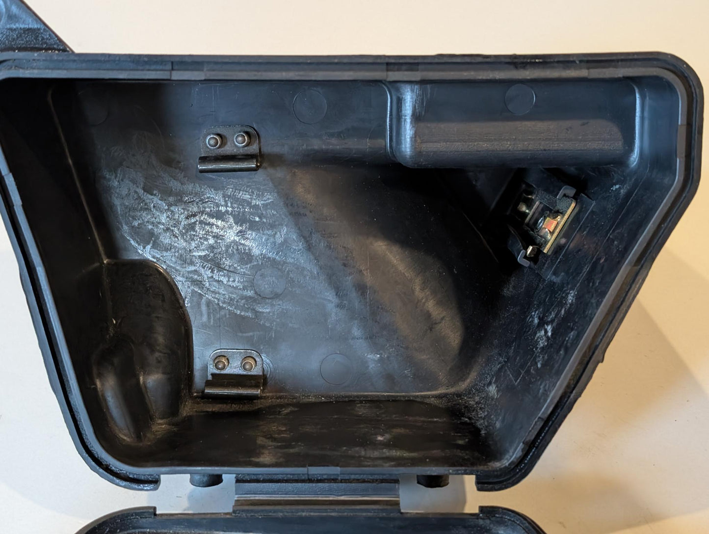 Yamaha XT600Z 3AJ Werkzeugfach 1VJ-2177A-00 Werkzeugbehälter Kasten gebraucht