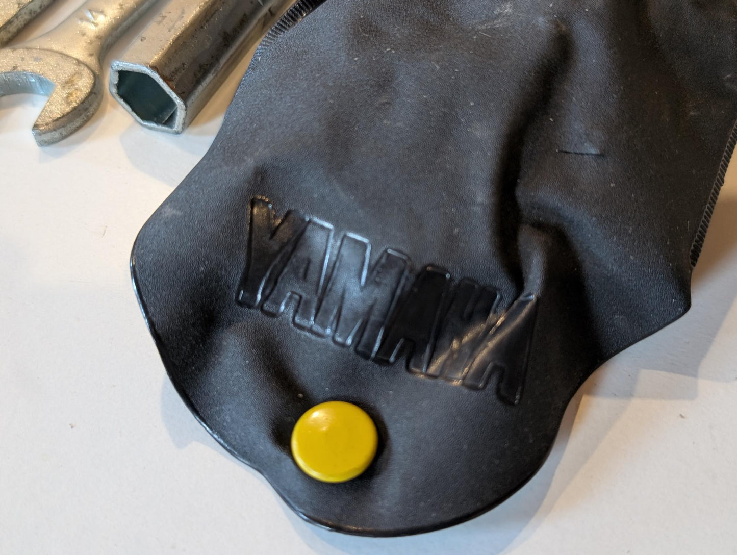 Yamaha XT600Z 3AJ Werkzeugtasche Werkzeugsatz 43F-28100-01 Bordwerkzeug Werkzeugbeutel gebraucht