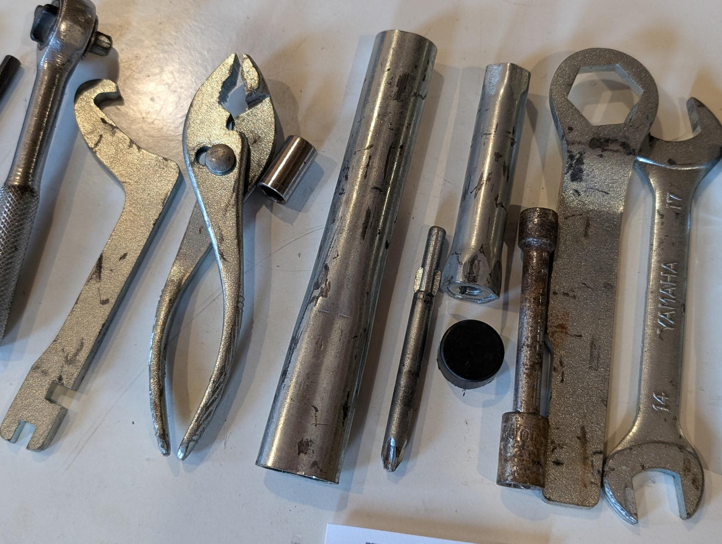 Yamaha XT600Z 3AJ Werkzeugtasche Werkzeugsatz 43F-28100-01 Bordwerkzeug Werkzeugbeutel gebraucht