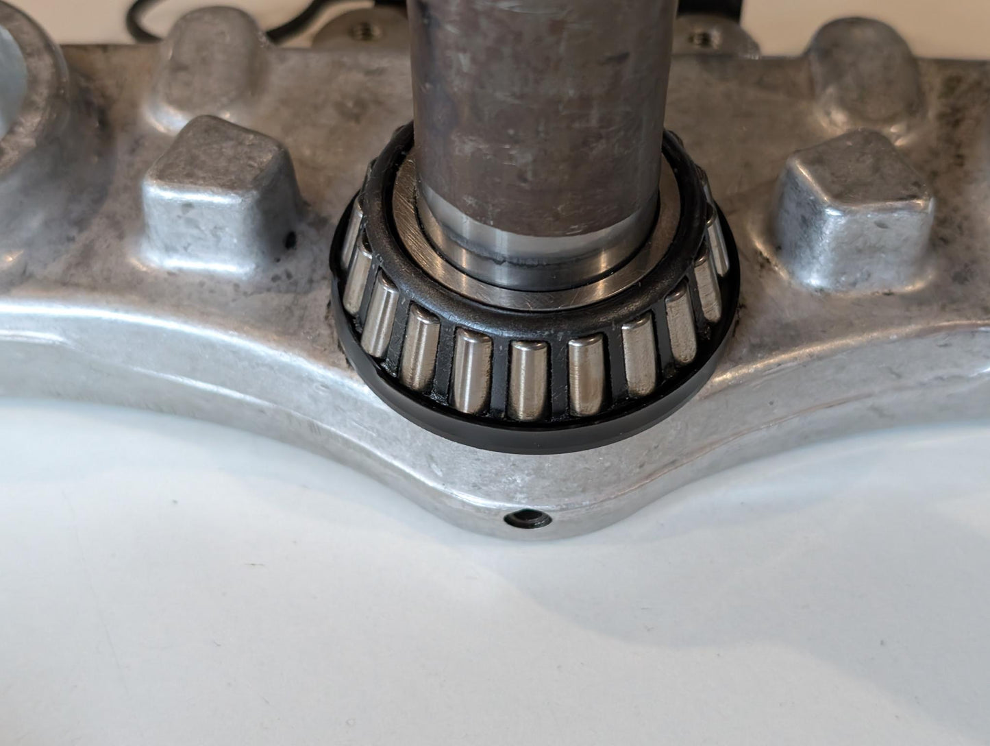 Yamaha XT600Z 3AJ Gabelbrücke Unterteil 3AJ-23340-20 mit Lagern Schrauben Staubdeckel gebraucht