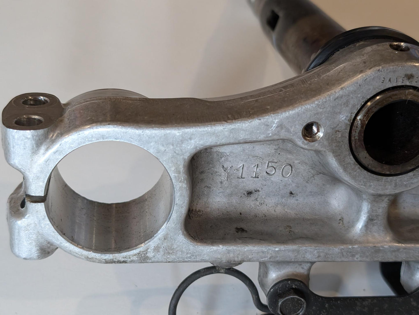 Yamaha XT600Z 3AJ Gabelbrücke Unterteil 3AJ-23340-20 mit Lagern Schrauben Staubdeckel gebraucht
