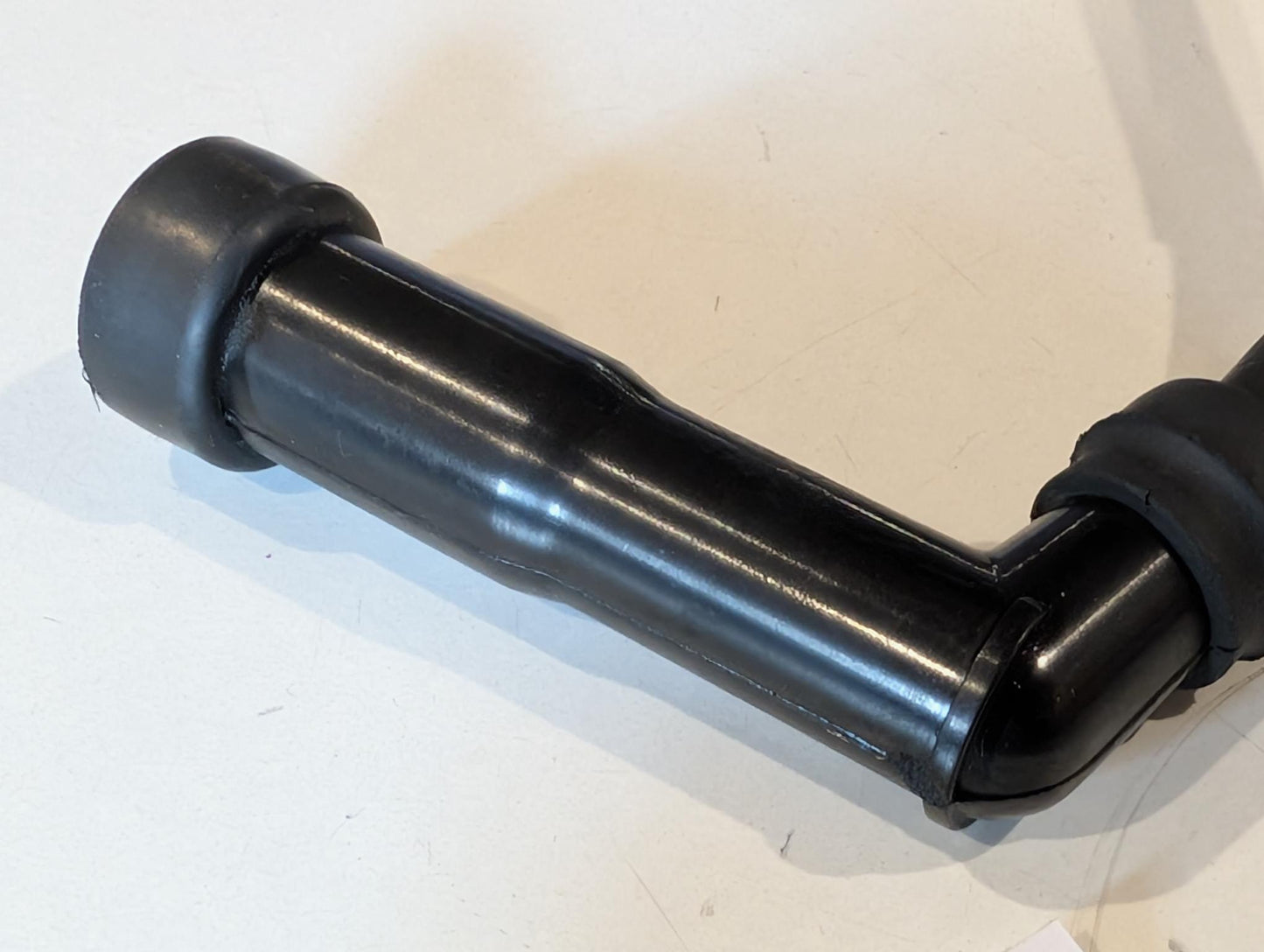 Yamaha XT600Z 3AJ Zündspule 1VJ-82310-50 mit Gummihalter 1VJ-82317-00 und NGK Zündstecker gebraucht