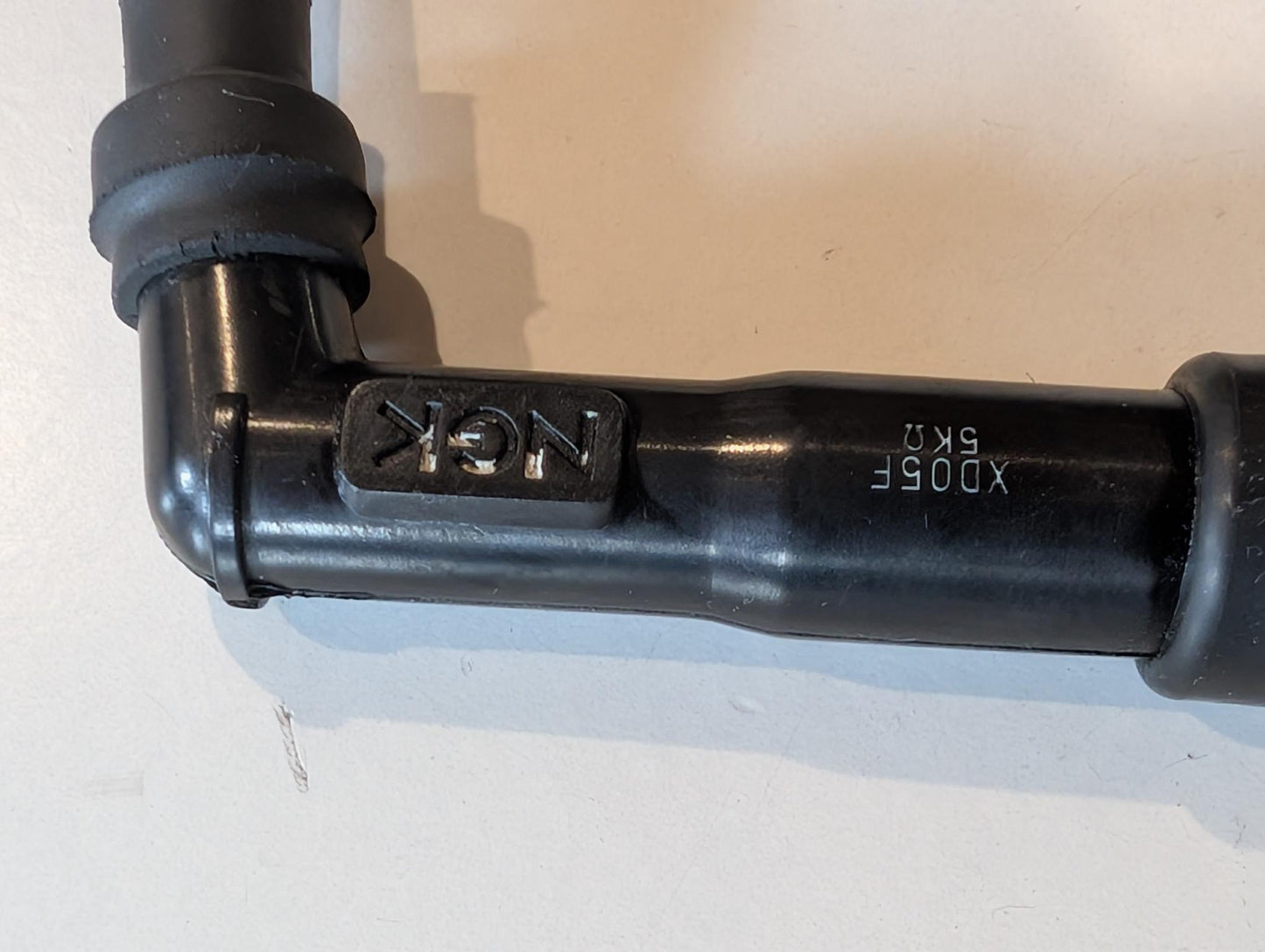Yamaha XT600Z 3AJ Zündspule 1VJ-82310-50 mit Gummihalter 1VJ-82317-00 und NGK Zündstecker gebraucht