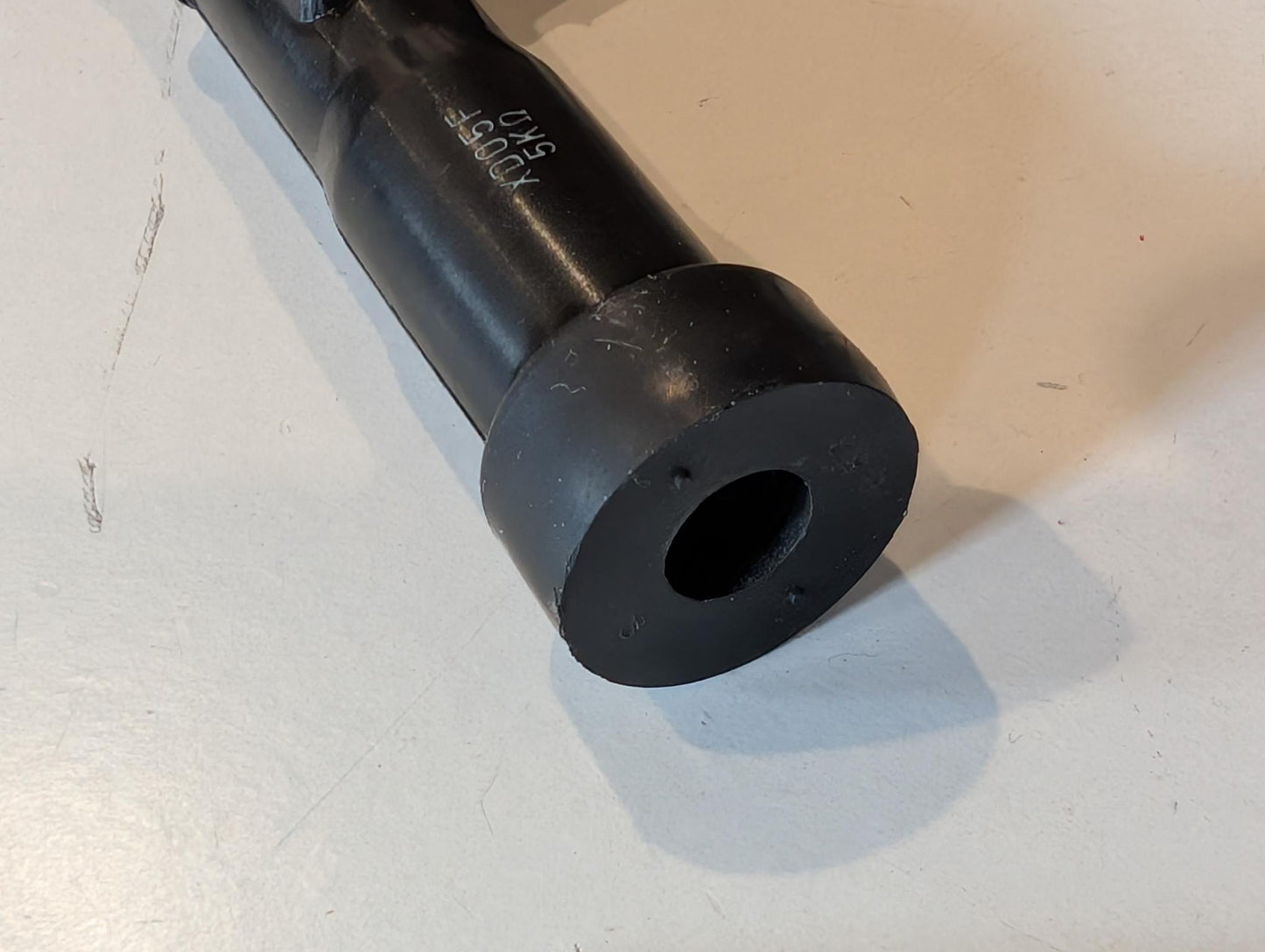 Yamaha XT600Z 3AJ Zündspule 1VJ-82310-50 mit Gummihalter 1VJ-82317-00 und NGK Zündstecker gebraucht