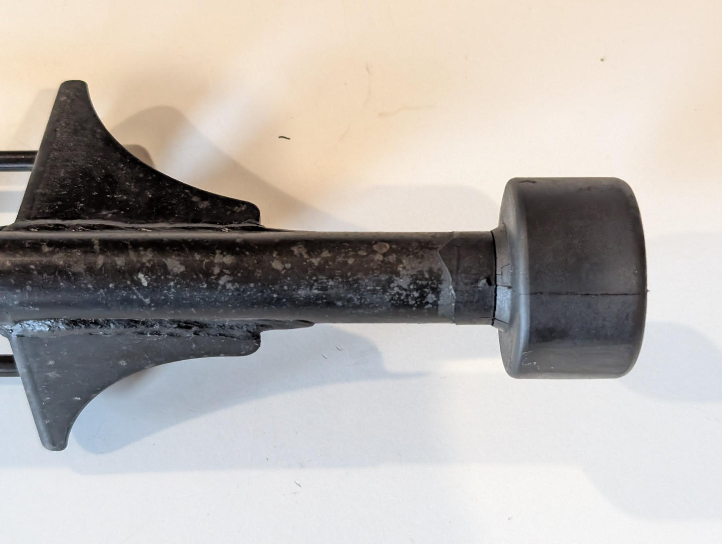 Yamaha XT600Z 3AJ Halterung Stütze Kraftstofftank 3AJ-24116-00 Benzintank mit Dämpfer und Schrauben 91006-06070 gebraucht