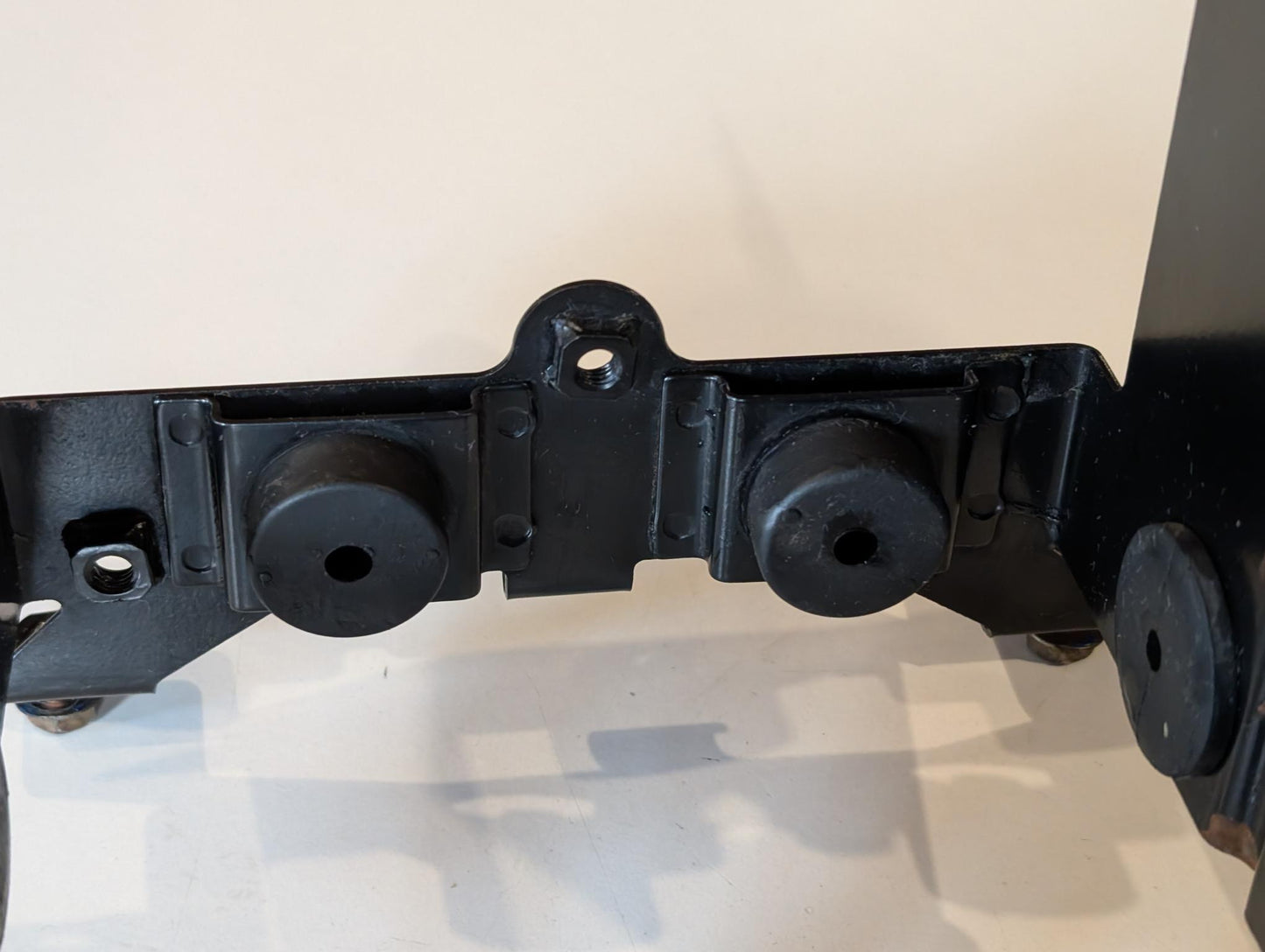 Yamaha XT600Z 3AJ Batteriehalter Batteriekasten 1VJ-2177G-00 Halterung Gleichrichter mit Gummiband gebraucht