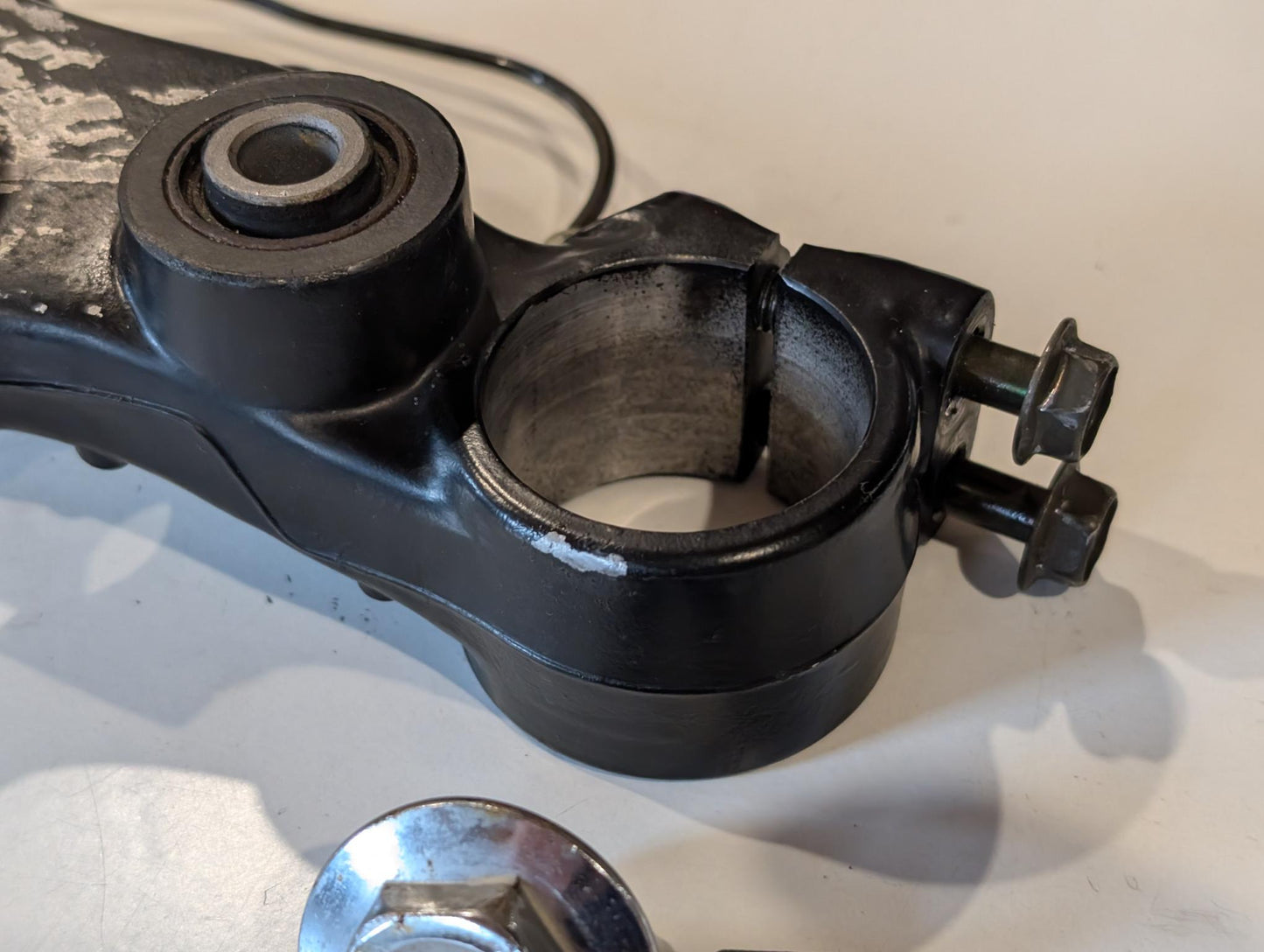 Yamaha XT600Z 3AJ Gabelkrone Lenkerkrone 34L-23435-00 Gabelbrücke Oberteil mit Schraube gebraucht