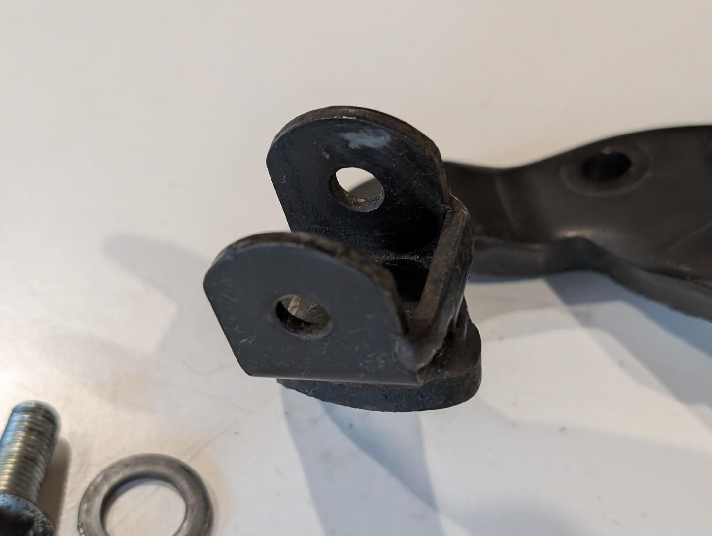 Yamaha XT600Z 3AJ Fussrastenhalter Halter Bremshebel vorne rechts 2KF-27442-00 mit Schauben gebraucht