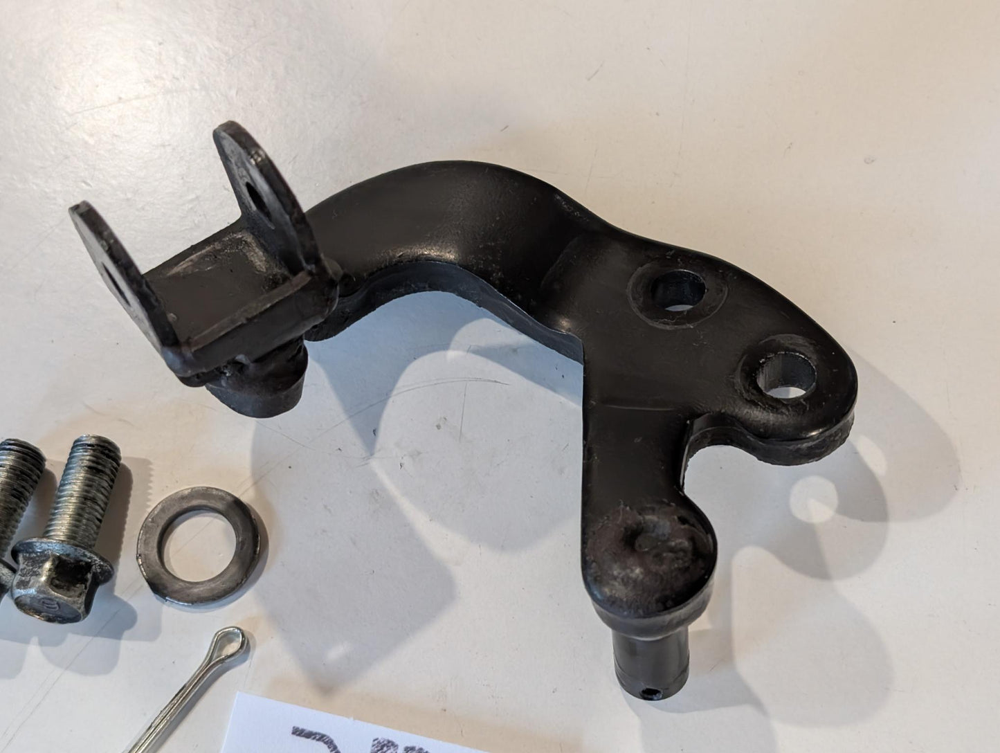 Yamaha XT600Z 3AJ Fussrastenhalter Halter Bremshebel vorne rechts 2KF-27442-00 mit Schauben gebraucht