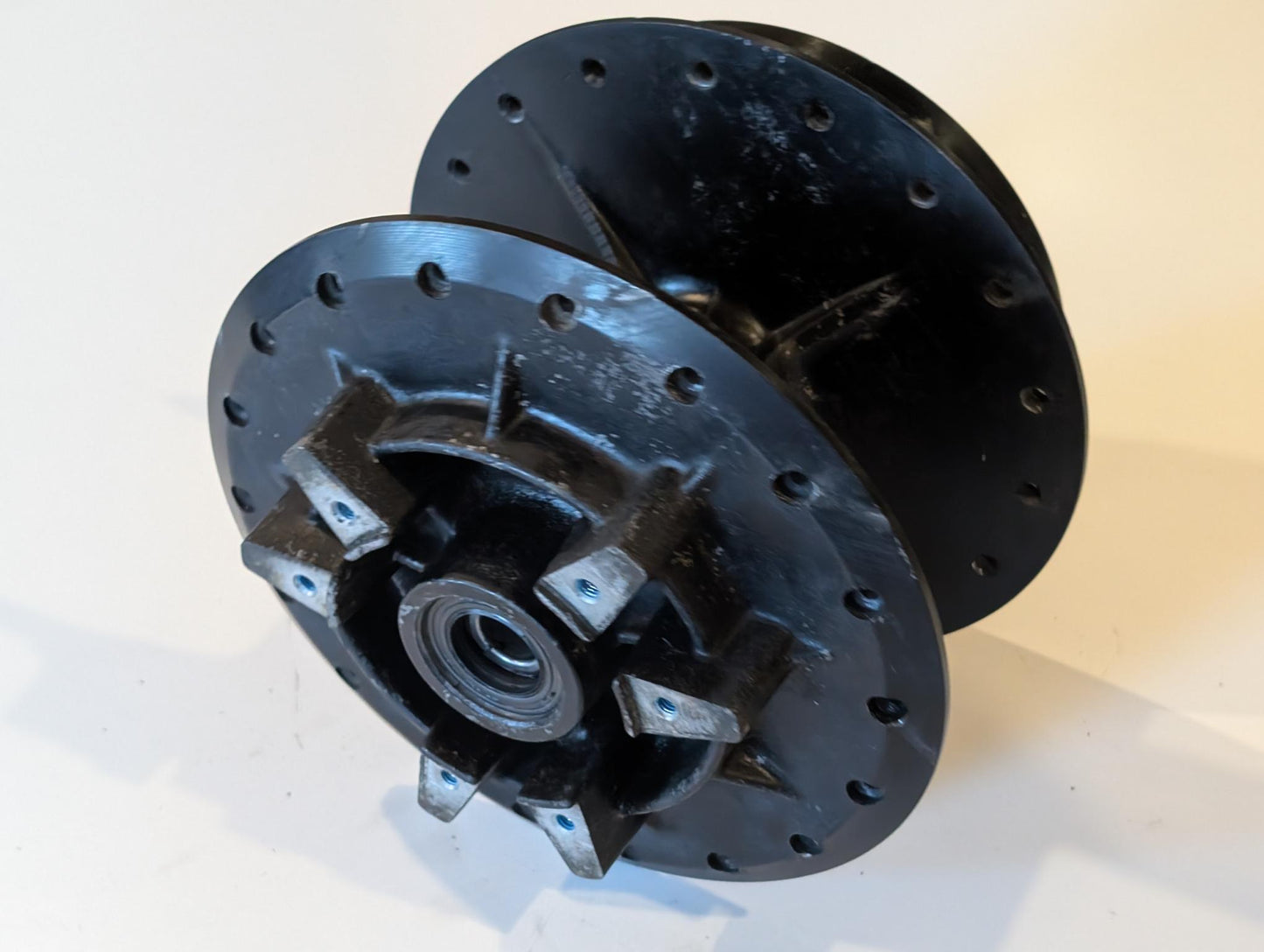 Yamaha XT600Z 3AJ Hinterradnabe 2KF-25311-00 Radnabe hinten gebraucht