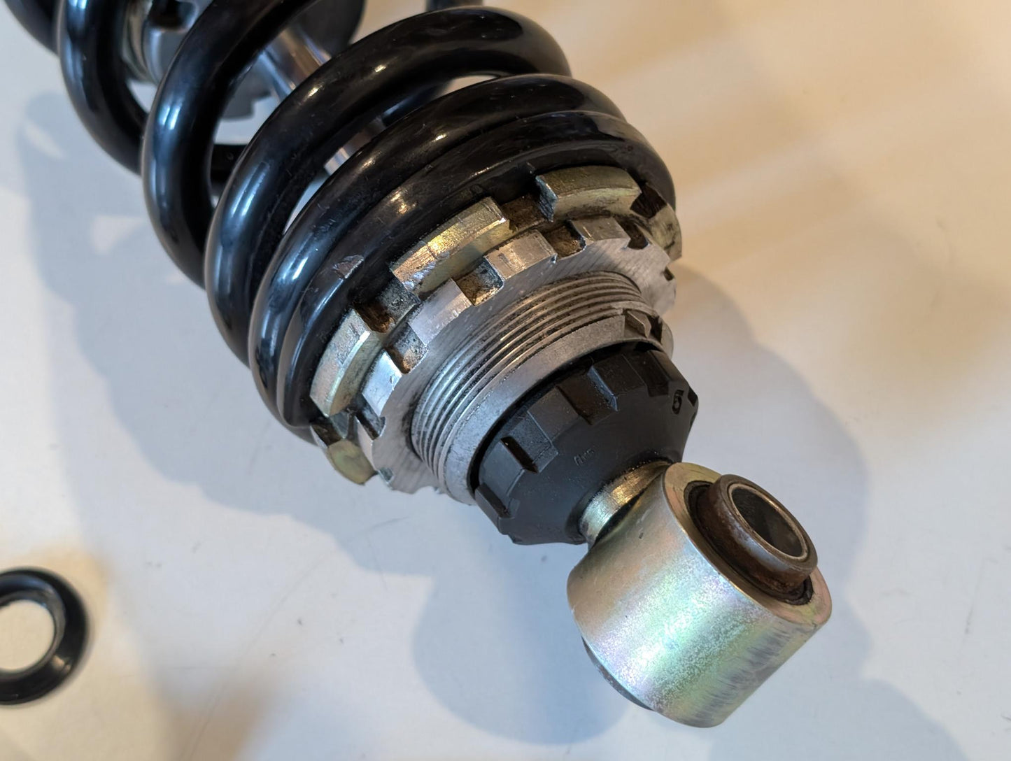 Yamaha XT600Z 3AJ Federbein hinten 3AJ-22210-00 Stoßdämpfer Bolzen oben 90240-14106 Schraube unten 90101-12498 gebraucht