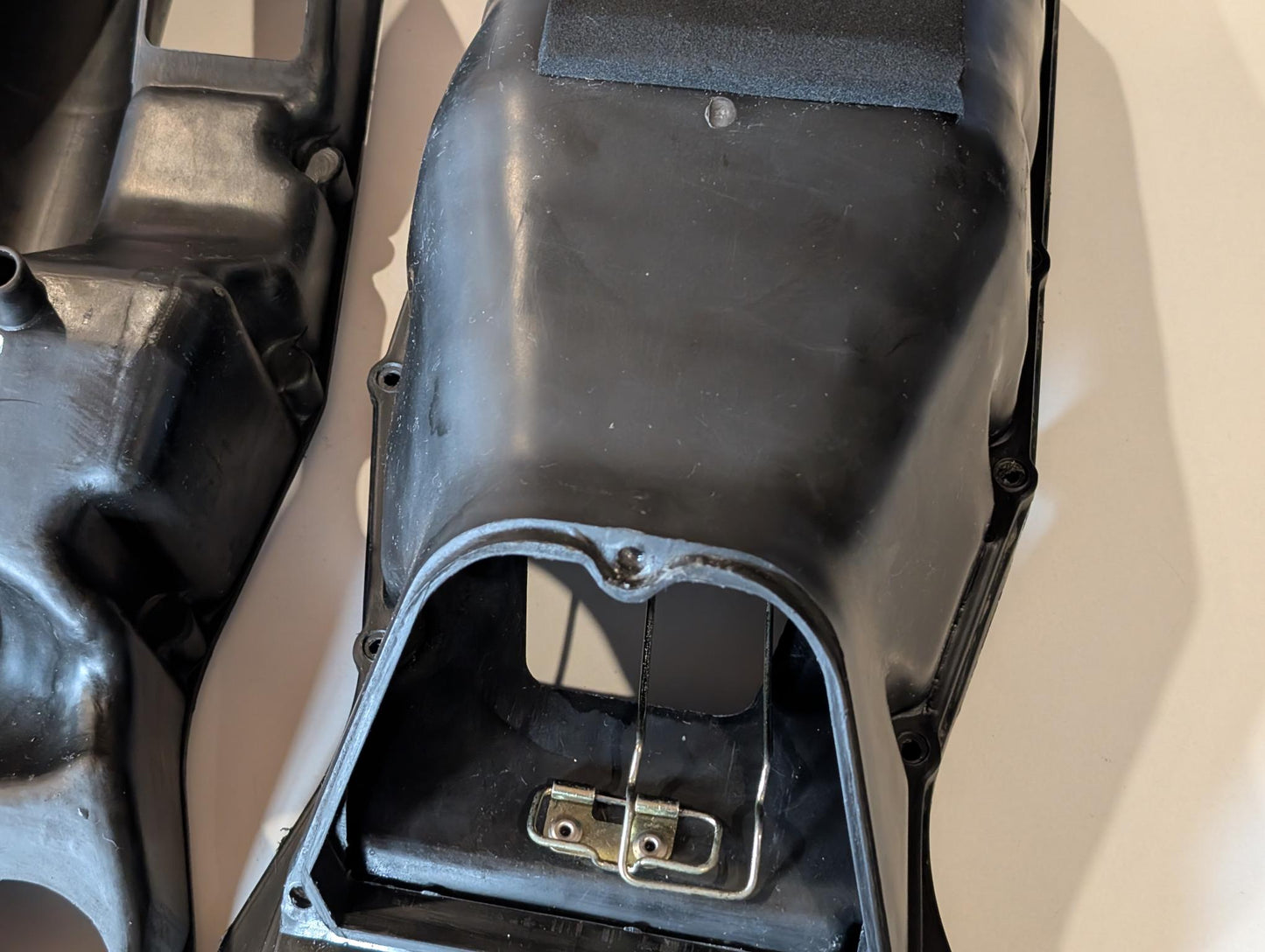 Yamaha XT600Z 3AJ Luftfilterkasten Luftfiltergehäuse 3AJ-14411-00 3AJ-W1441-00 gebraucht