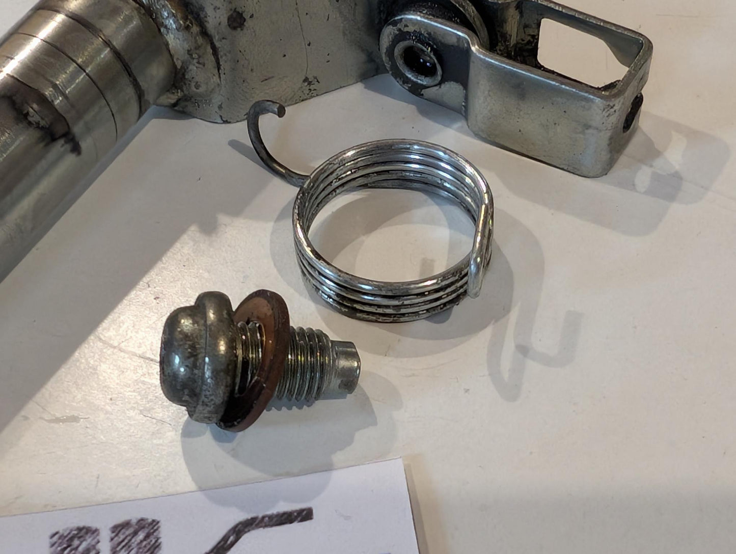 Yamaha XT600Z 1VJ 3AJ 3TB Ausrückhebel Ausrücker Schubhebeleinheit 1VJ-16380-01 mit Arretierschraube 90149-08067, gebraucht