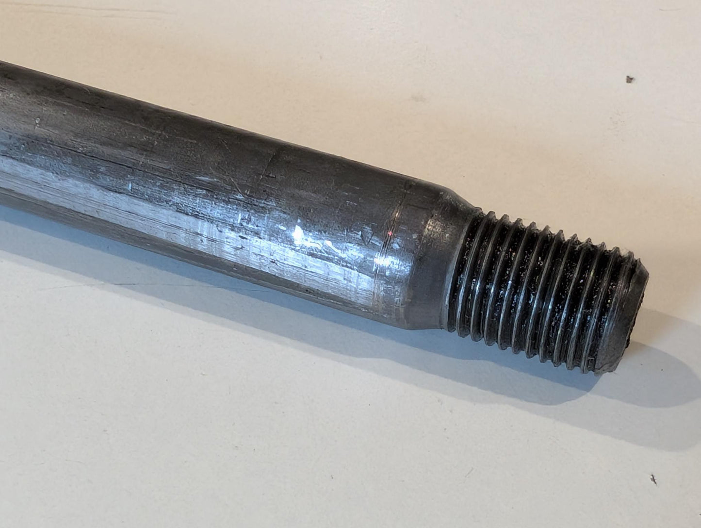 Yamaha XT600Z 1VJ 3AJ Achse Schwinge 1VJ-22141-00 Drehwelle Schwingenachse, gebraucht