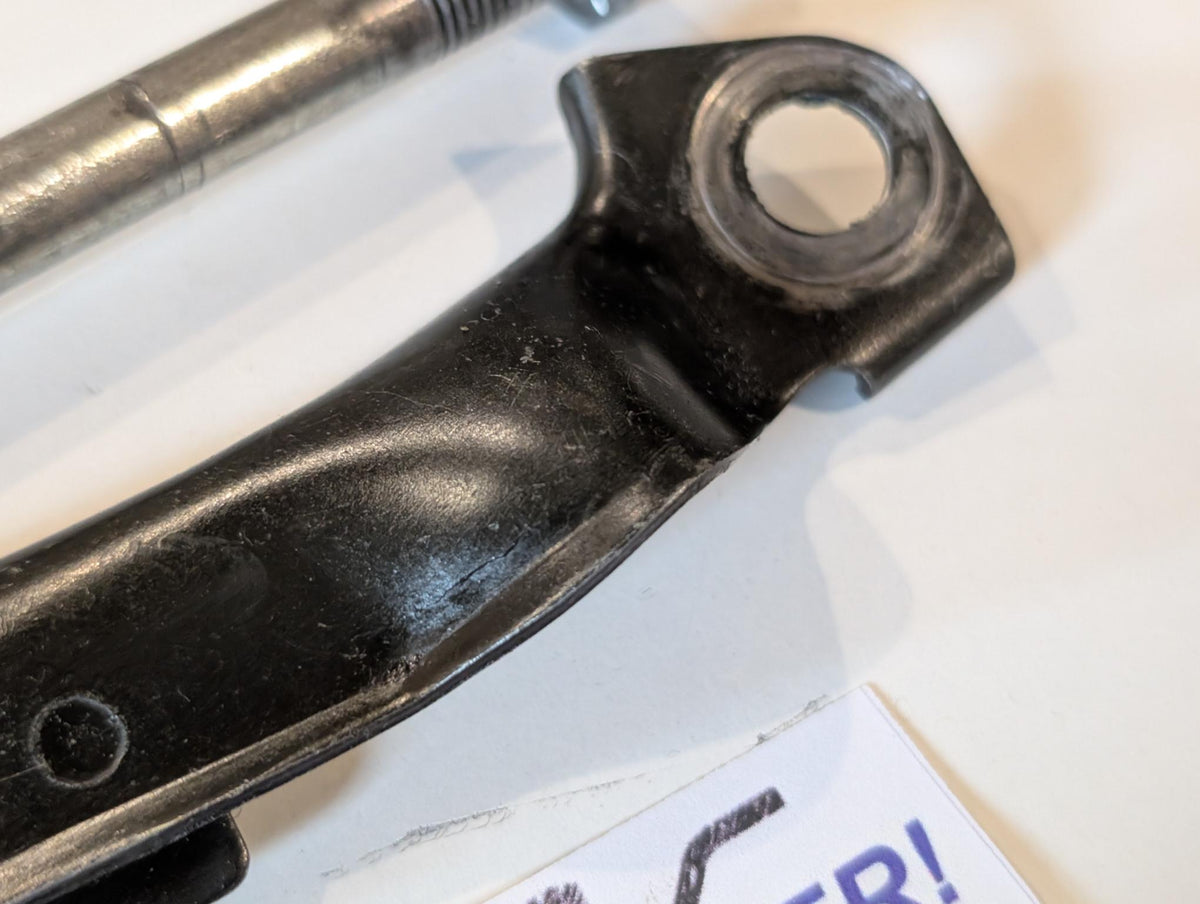 Yamaha XT600Z 1VJ 3AJ 3TB Schlauchschutz Schutzplatte 34L-2176E-01 Schlauchhalter Ölschlauch Motorhalter Schraube 95811-10100, gebraucht
