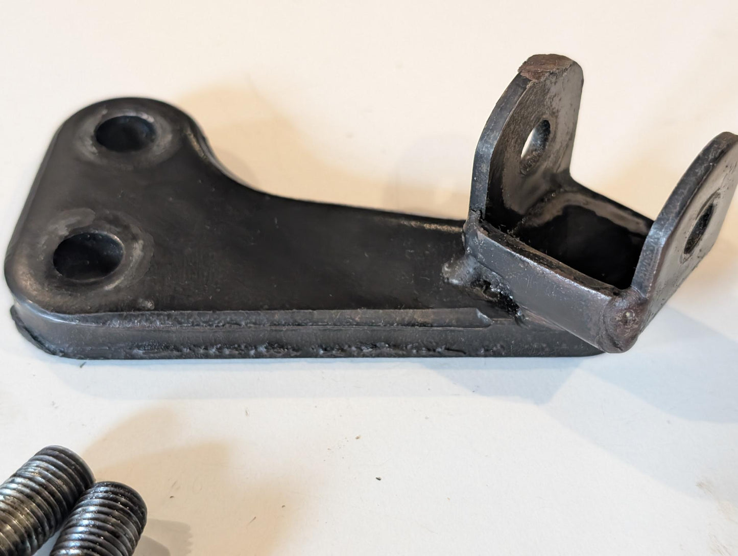 Yamaha XT600Z 1VJ 3AJ Fussrastenhalter Konsole vorne links 34L-27412-00, gebraucht