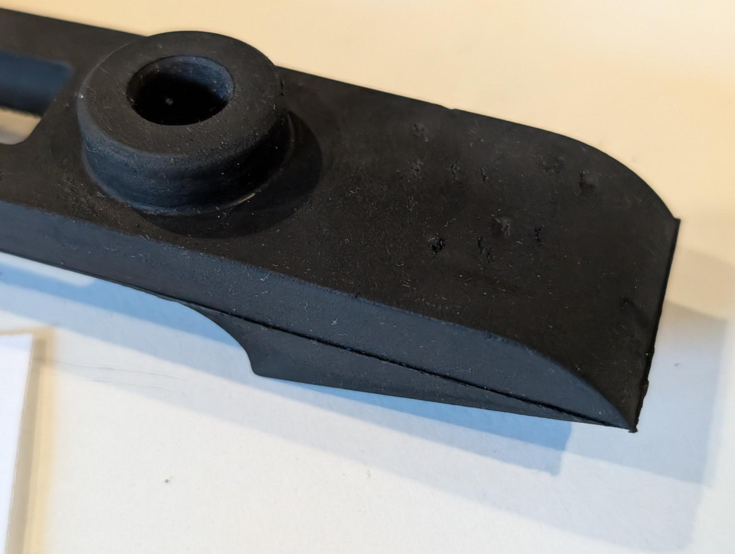 Yamaha XT600Z 1VJ 3AJ Tankauflagegummi Vibrationsdämpfer 1VJ-24182-00 Dämpfungslager, gebraucht