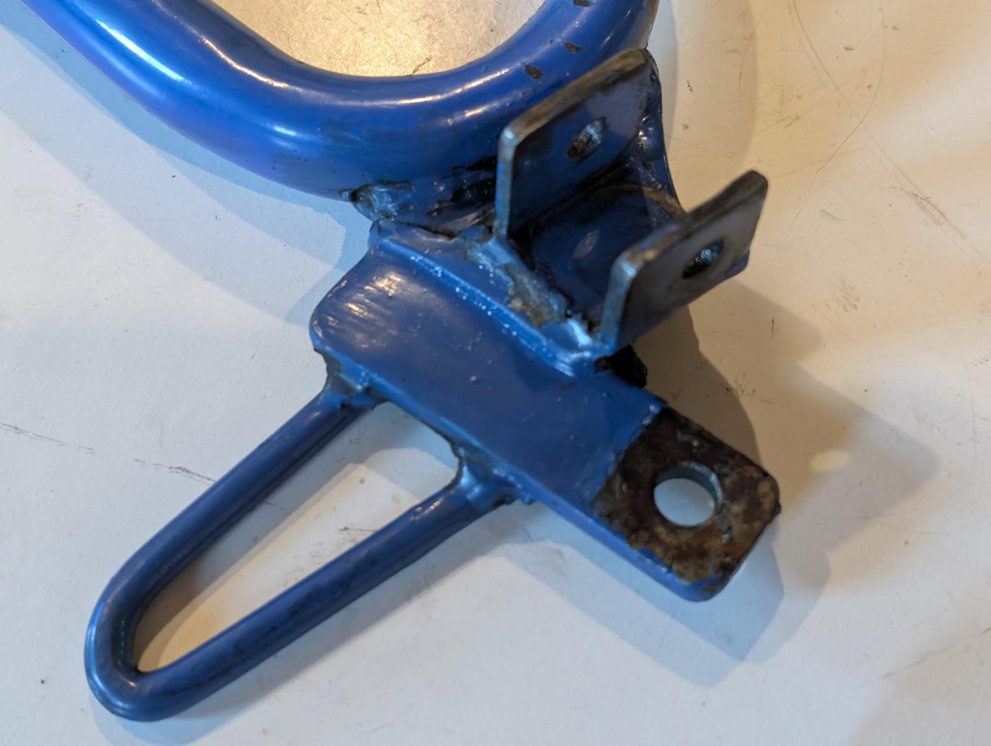Yamaha XT600Z 1VJ Fussrastenhalter Konsole hinten rechts 1VJ-27442-00 mit Schrauben, gebraucht