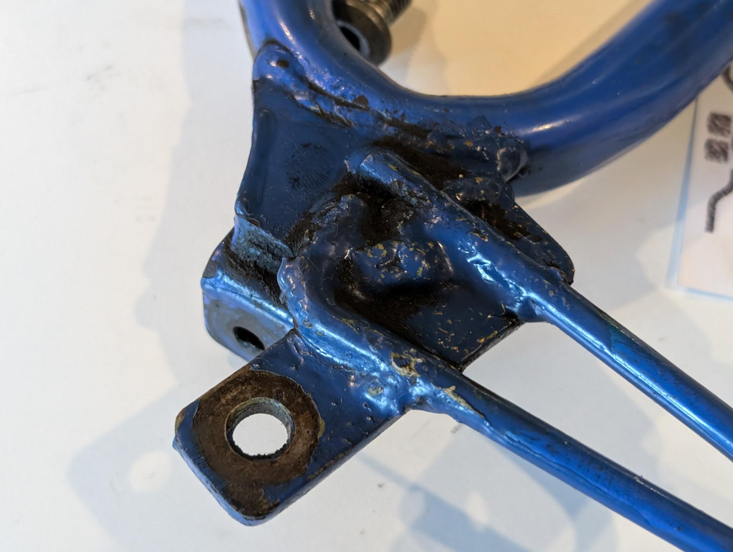 Yamaha XT600Z 1VJ Fussrastenhalter Konsole hinten rechts 1VJ-27442-00 mit Schrauben, gebraucht