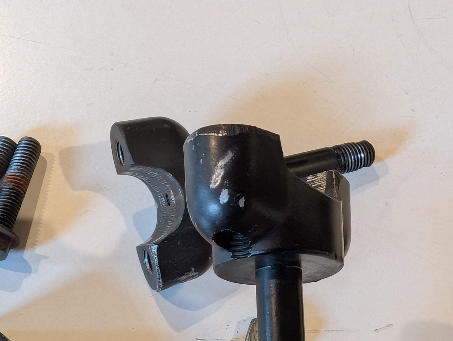 Yamaha XT600Z 1VJ Lenkerhalter 3Y6-23442-00 Klemmen 1E6-23441-00 und Schrauben, gebraucht