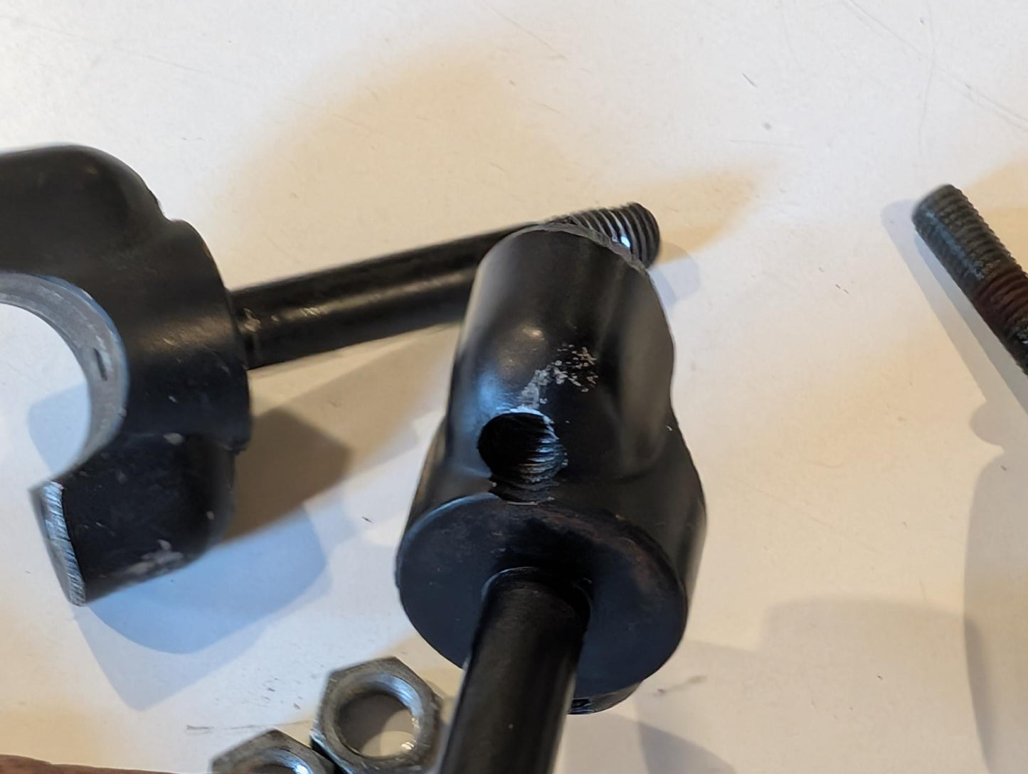 Yamaha XT600Z 1VJ Lenkerhalter 3Y6-23442-00 Klemmen 1E6-23441-00 und Schrauben, gebraucht