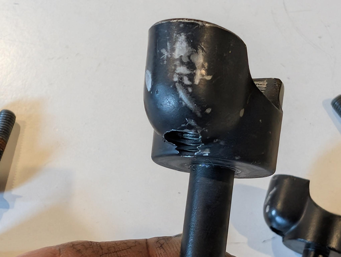 Yamaha XT600Z 1VJ Lenkerhalter 3Y6-23442-00 Klemmen 1E6-23441-00 und Schrauben, gebraucht