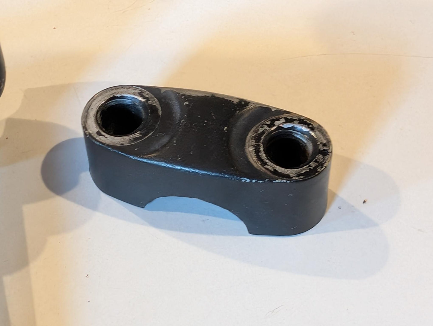 Yamaha XT600Z 1VJ Lenkerhalter 3Y6-23442-00 Klemmen 1E6-23441-00 und Schrauben, gebraucht