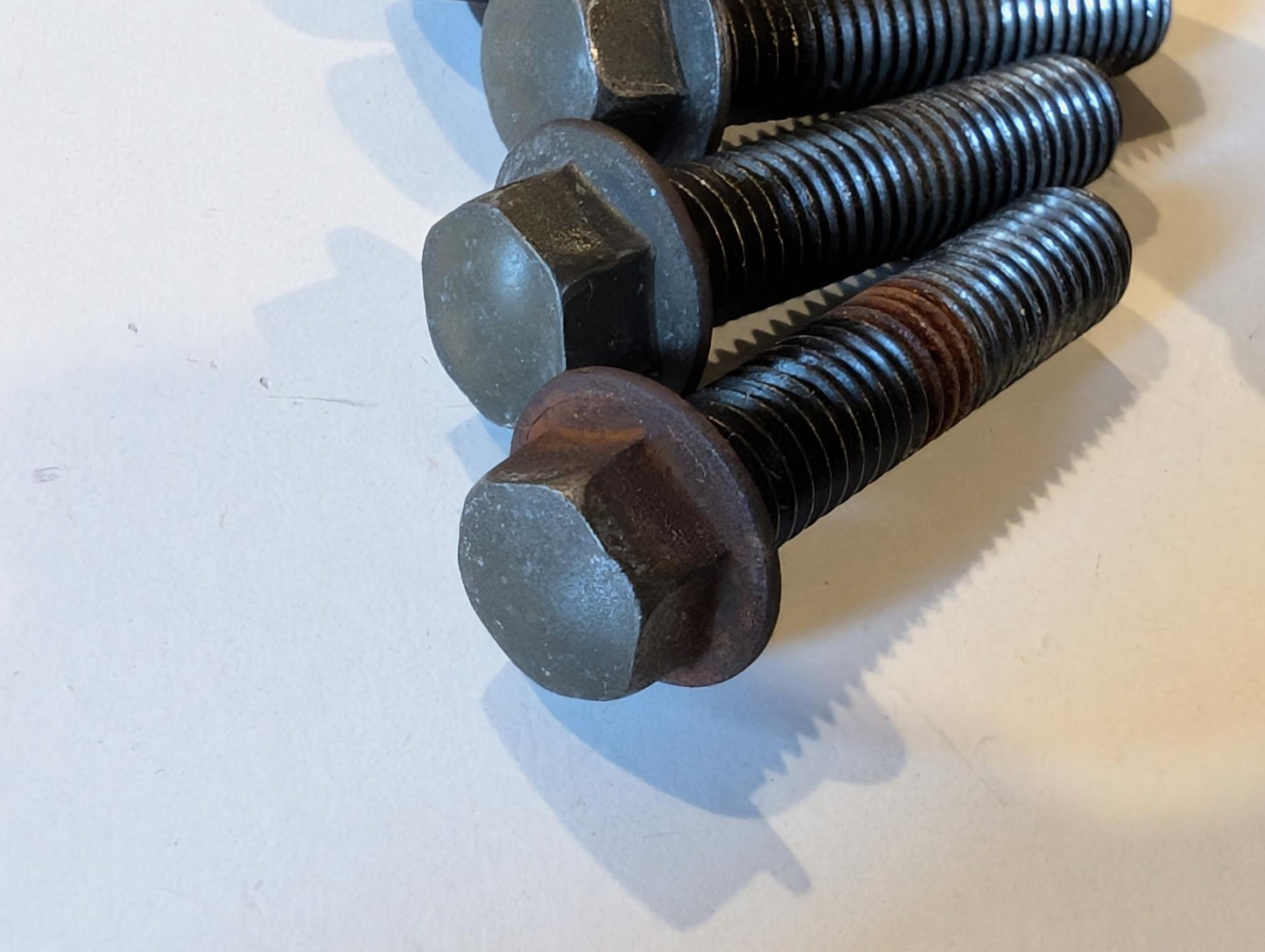 Yamaha XT600Z 1VJ Lenkerhalter 3Y6-23442-00 Klemmen 1E6-23441-00 und Schrauben, gebraucht
