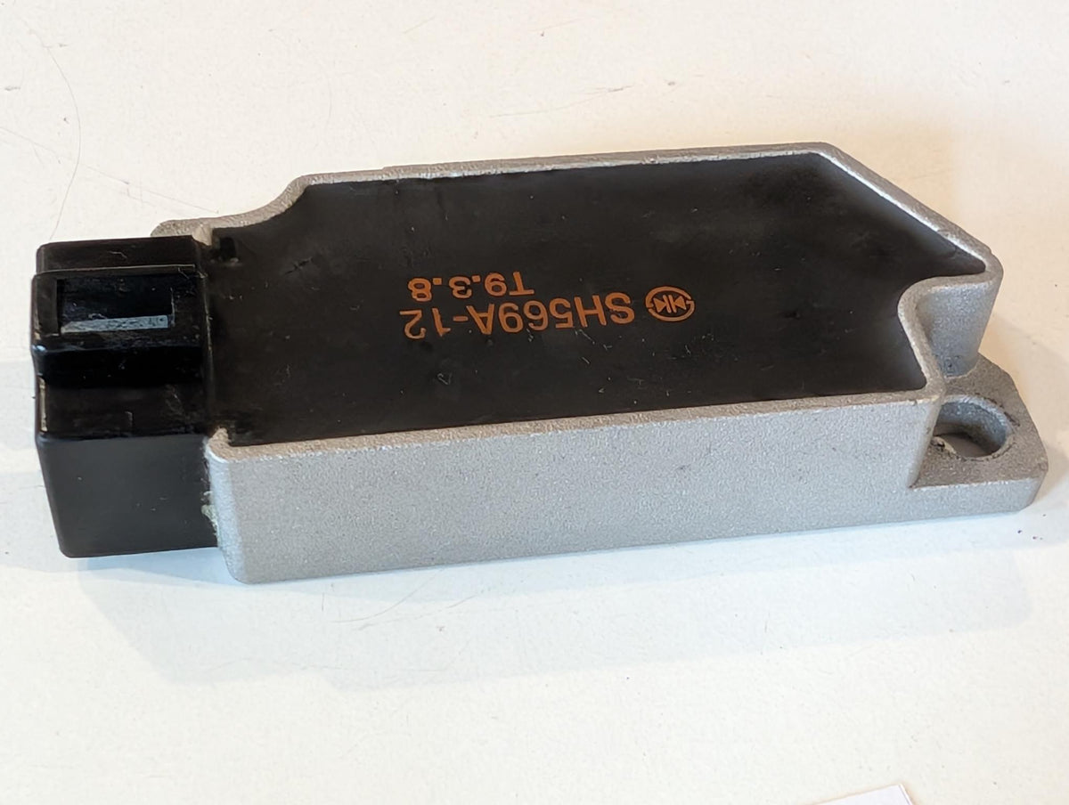 Yamaha XT600Z 1VJ 3AJ Gleichrichter Spannungsregler SH-569A-12, gebraucht