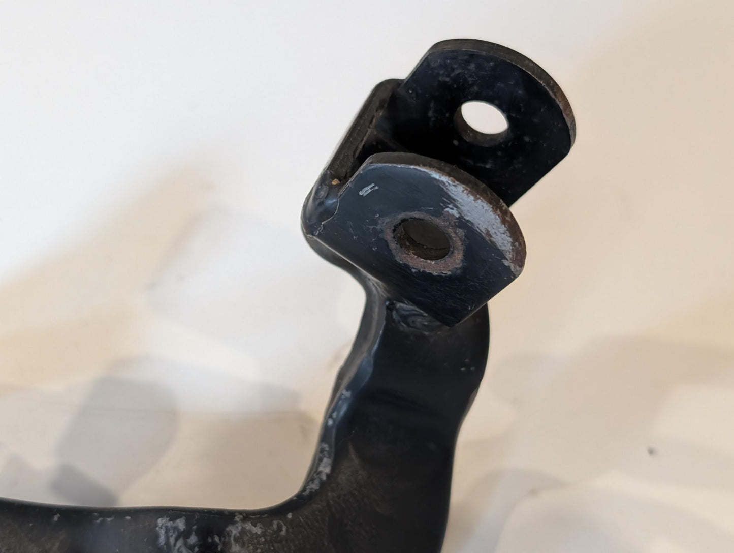 Yamaha XT600Z 1VJ Fussrastenhalter Halter Bremshebel vorne rechts 34L-27422-01 mit Schauben, gebraucht