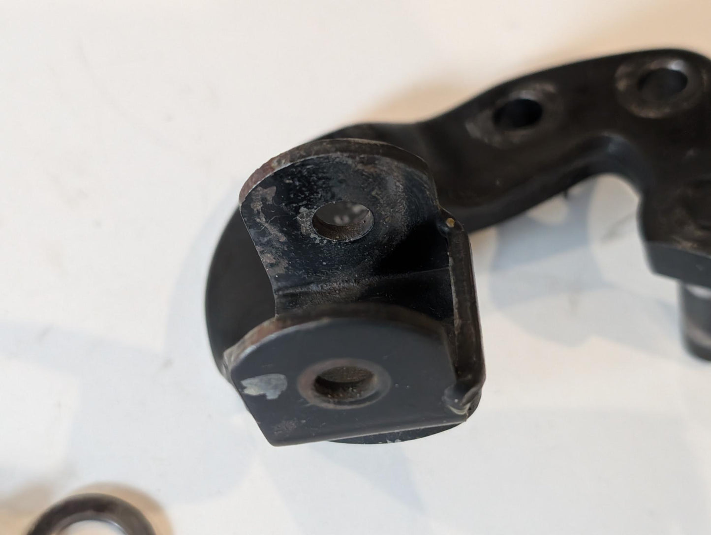 Yamaha XT600Z 1VJ Fussrastenhalter Halter Bremshebel vorne rechts 34L-27422-01 mit Schauben, gebraucht