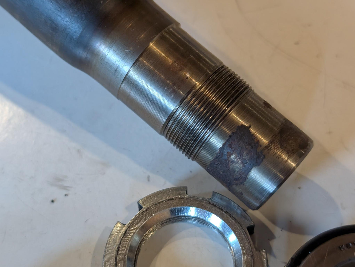 Yamaha XT600Z 1VJ Gabelbrücke Unterteil 55W-23340-20 mit Lagern Schrauben Staubdeckel, gebraucht
