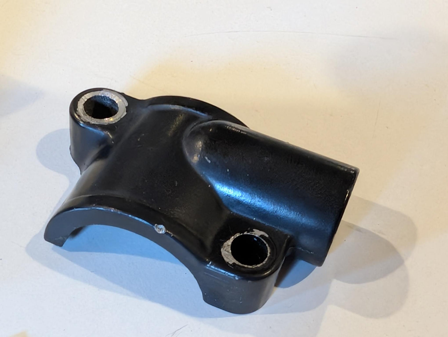 Yamaha XT600Z 1VJ Halter Kupplungshebel 1LN-82911-00 33G-82913-00 Spiegelhalter links, gebraucht