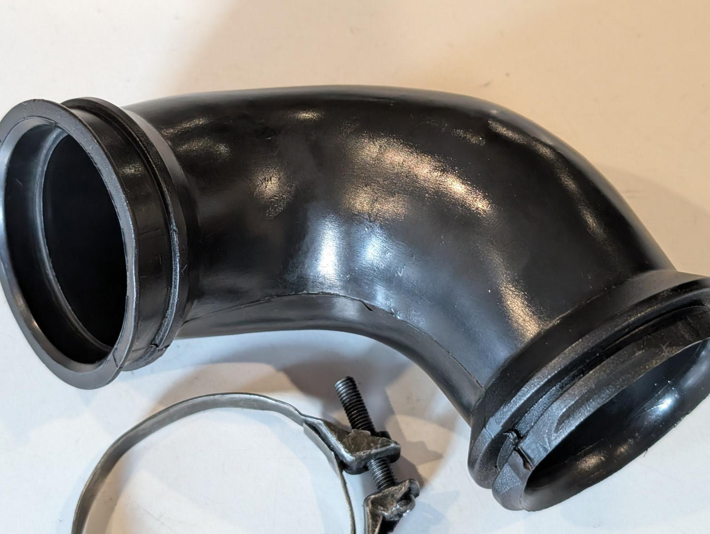 Yamaha XT600Z 1VJ 3AJ Ansaugschlauch 1VJ-14454-00 Verbindungsrohr Ansaugstutzen rechts, gebraucht