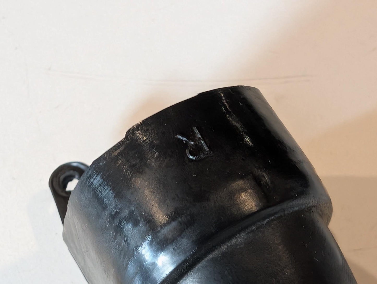 Yamaha XT600Z 1VJ Trichter Ansauggummi 1VJ-14479-00 rechts Luftfilterkasten mit Schrauben, gebraucht