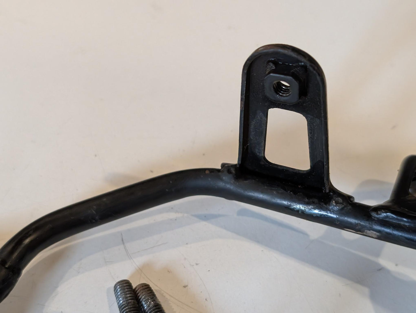 Yamaha XT600Z 1VJ Halterung Nebenrahmen 1VJ-23174-00 Scheinwerfer Instrumentenhalterung Geweih, gebraucht
