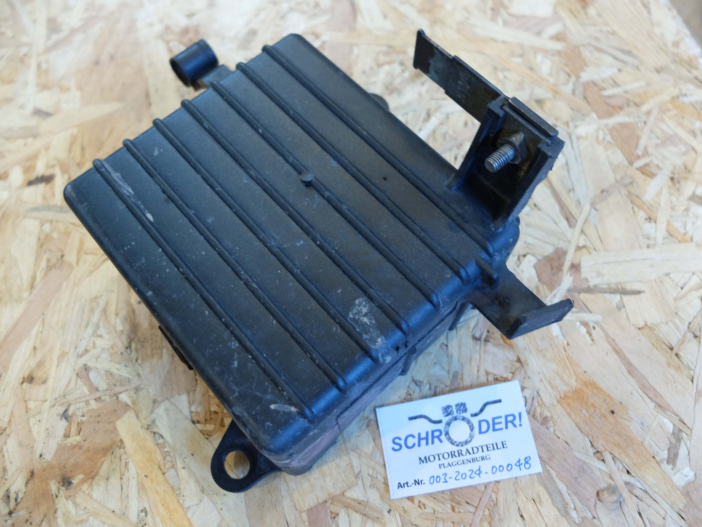 Yamaha XT600 2KF 2NF u.a. Original Batteriefach Batteriehalter, gebraucht