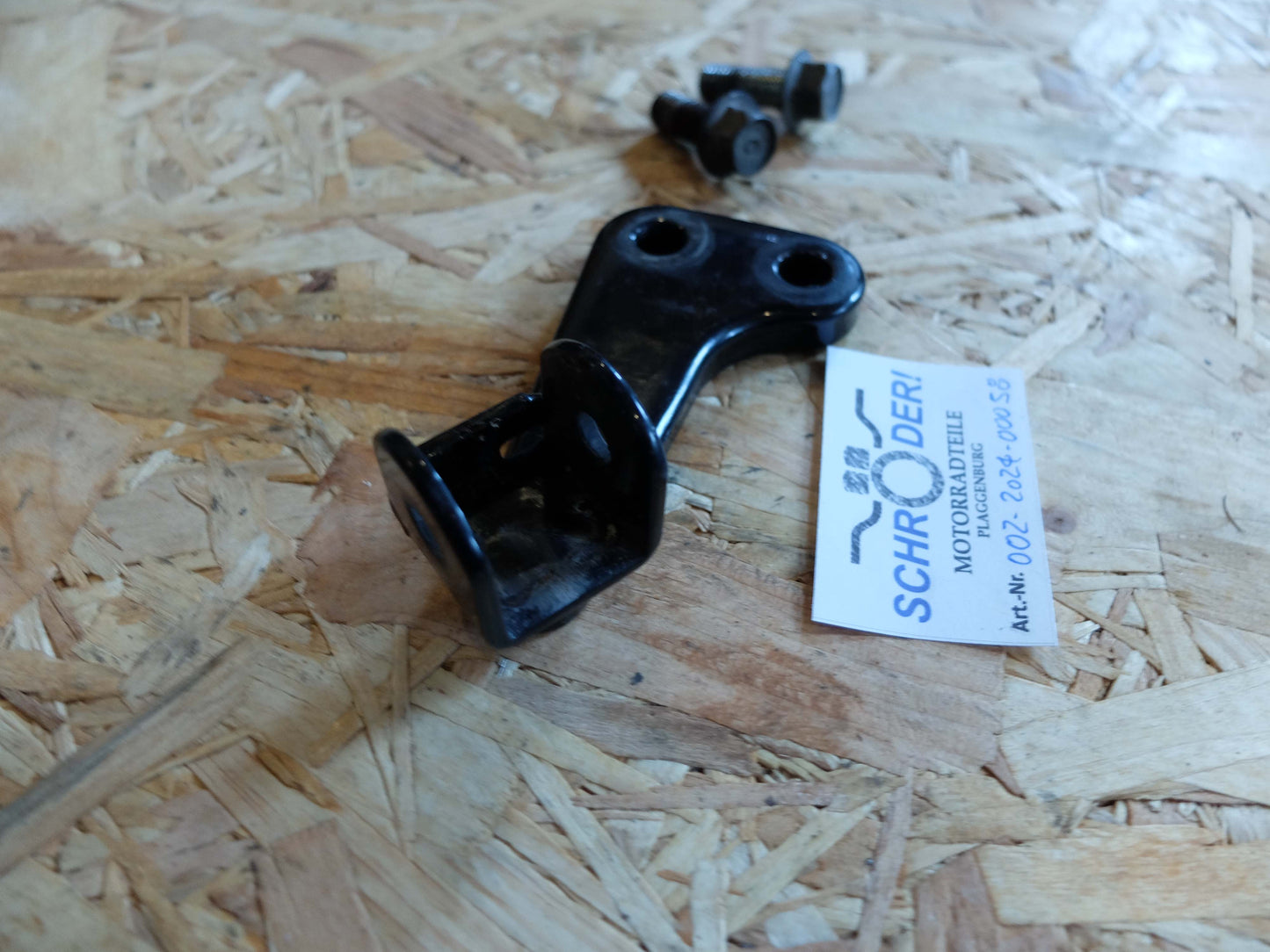 Yamaha XT600 2KF 2NF Fussrastenhalter vorne links Schraube, gebraucht, gepulvert